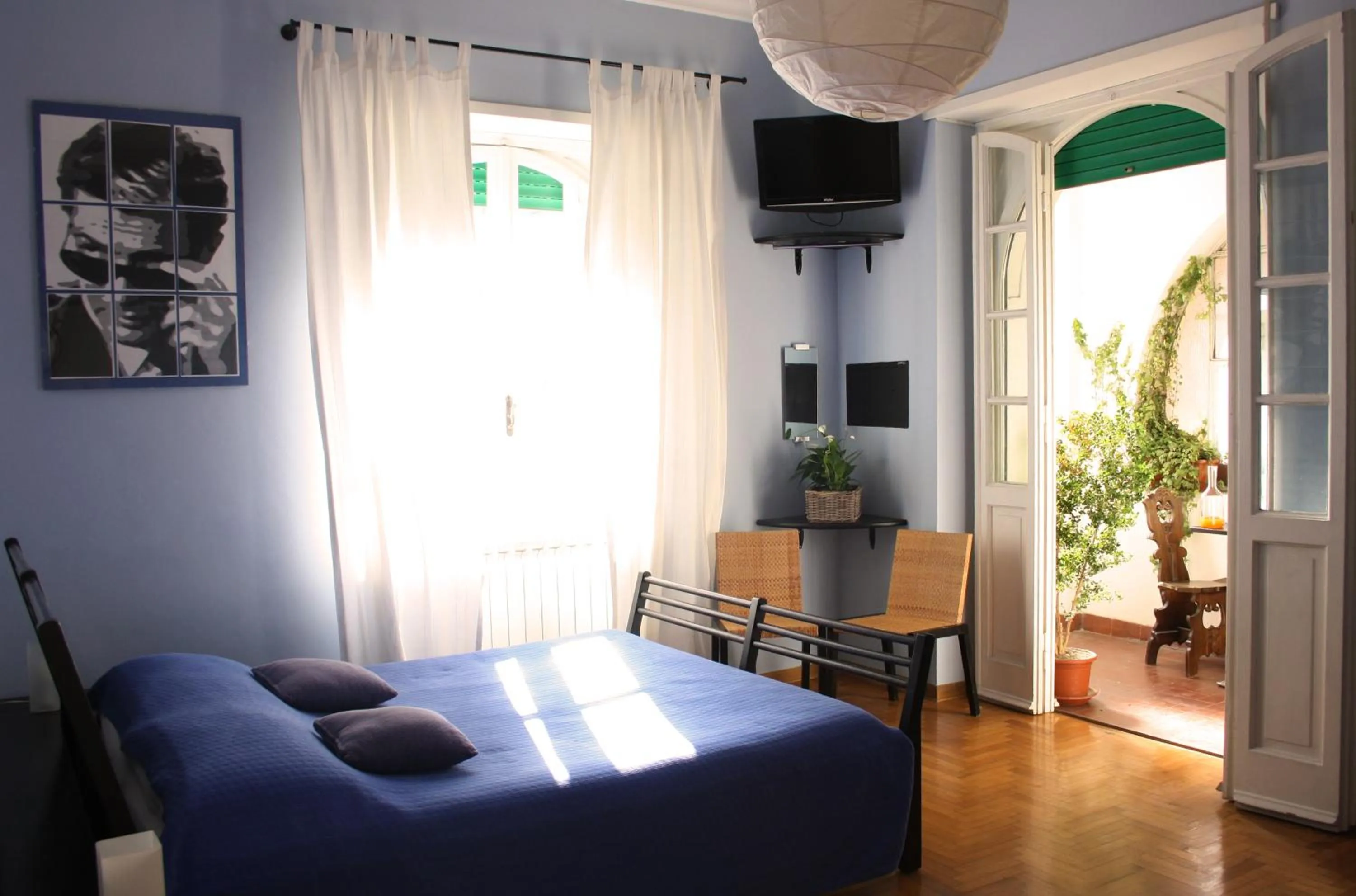 Photo of the whole room, Bed in Arches B&B