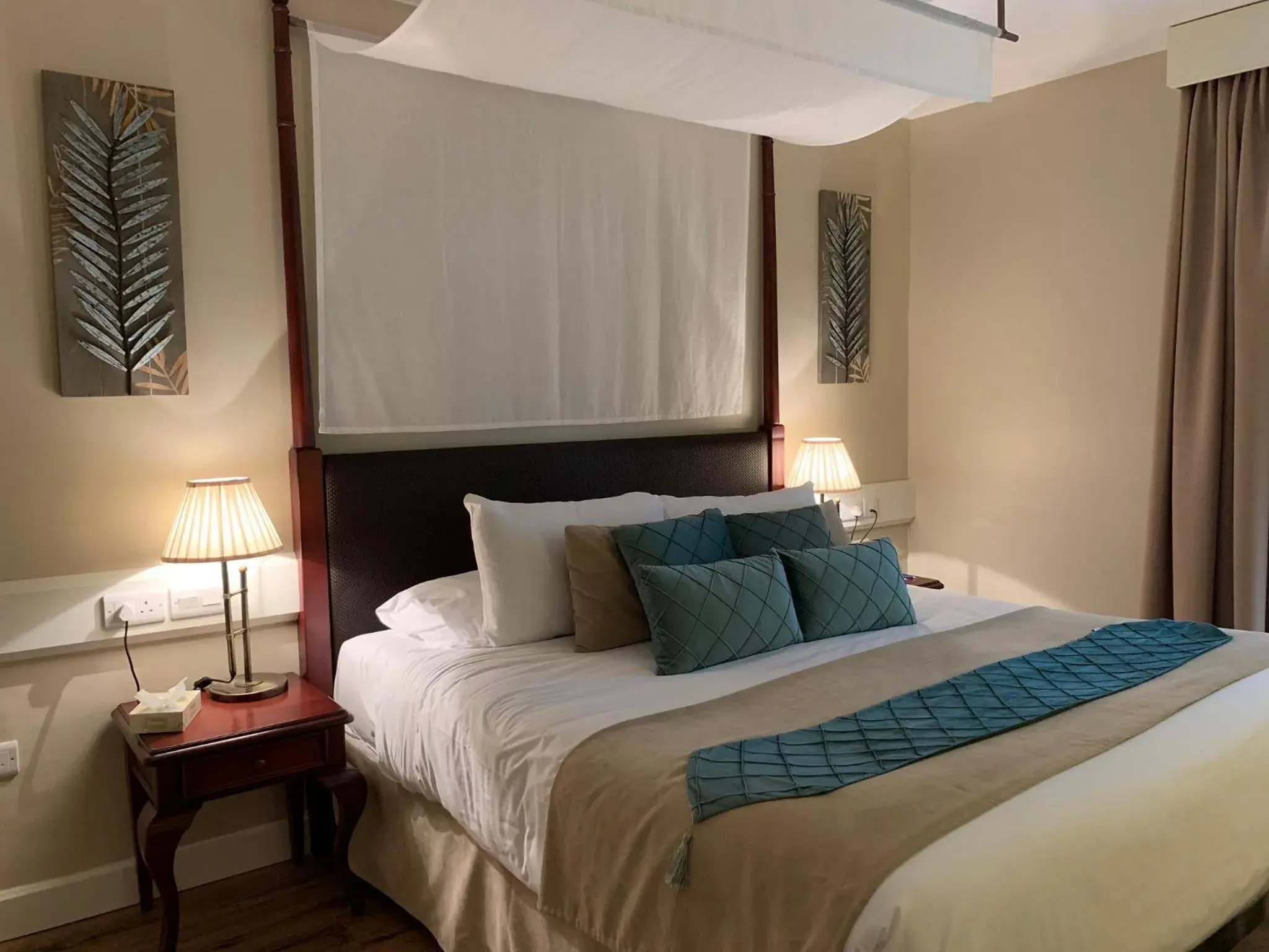 Bed in Rock Hotel Bed in Rock Hotel