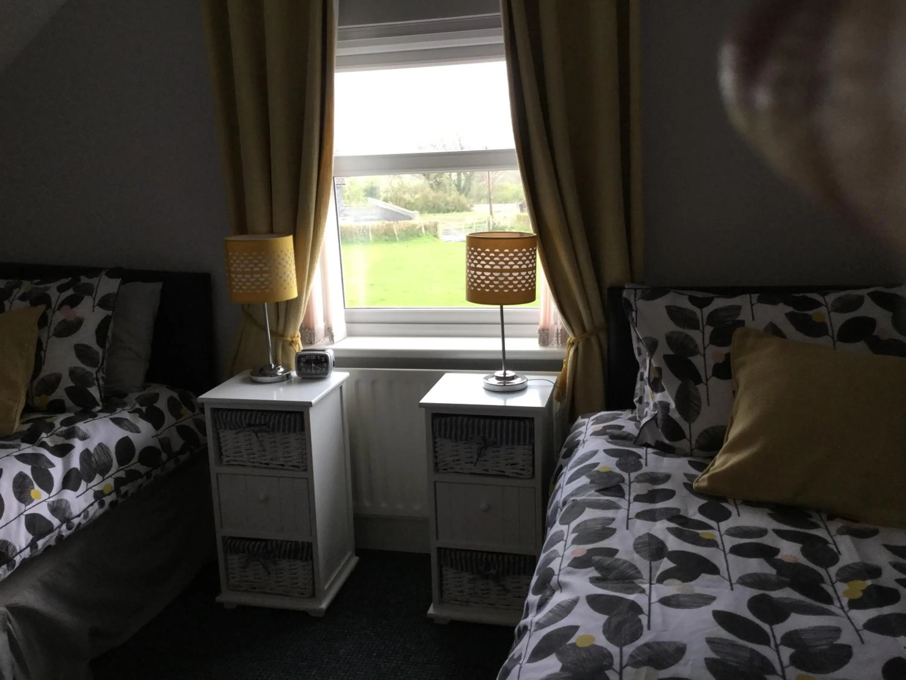 Bedroom, Bed in Garron View