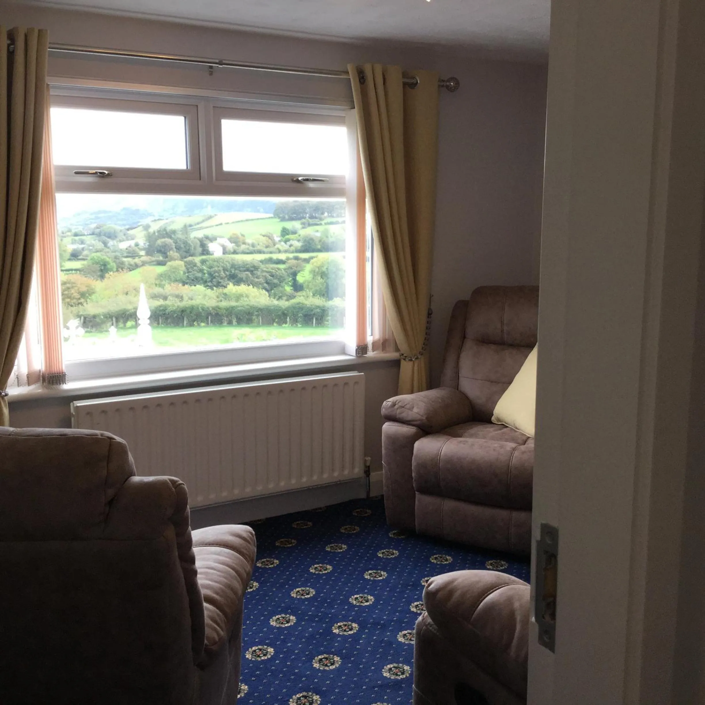 Seating area in Garron View