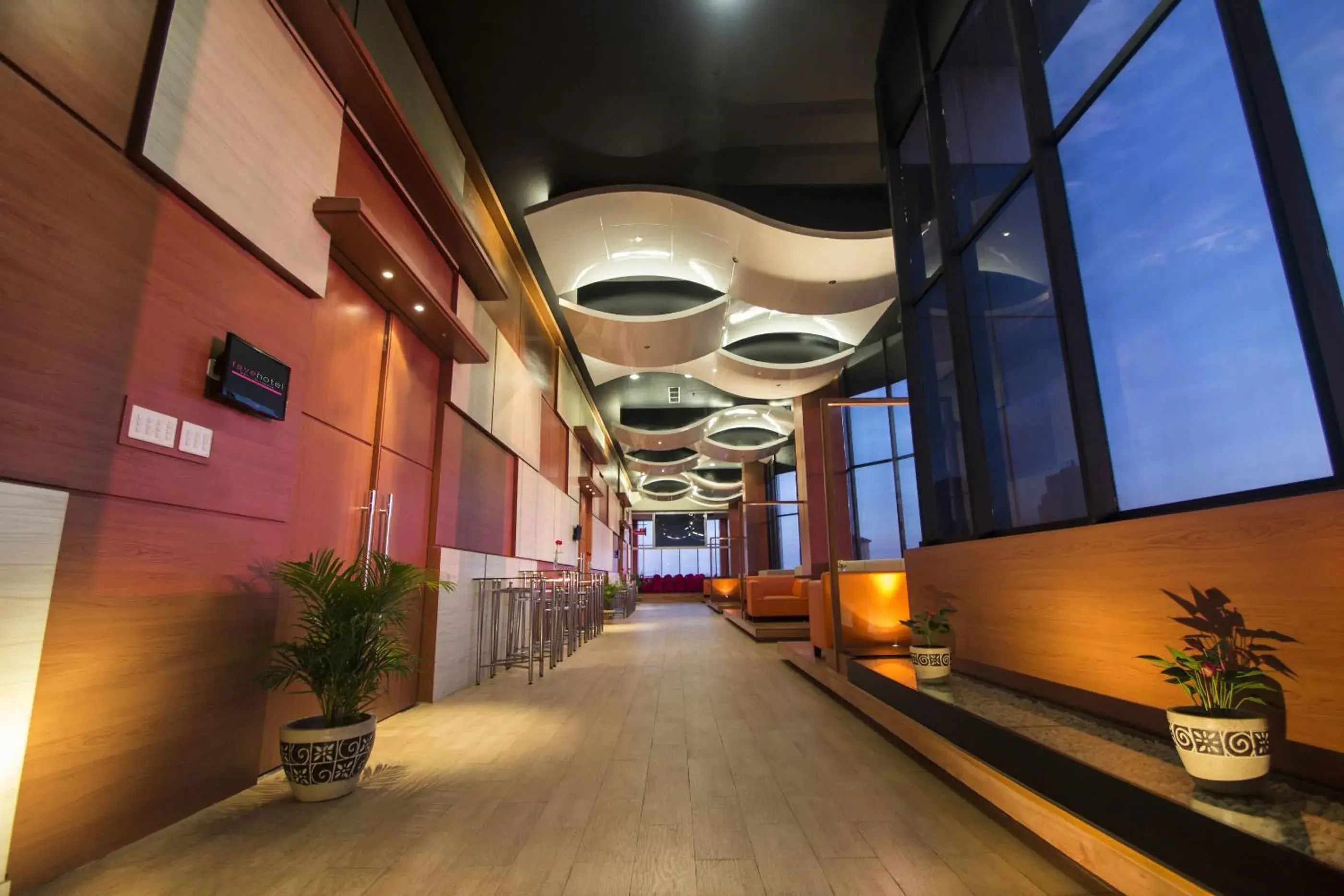 Restaurant/places to eat in favehotel MEX Tunjungan Surabaya Restaurant/places to eat in favehotel MEX Tunjungan Surabaya