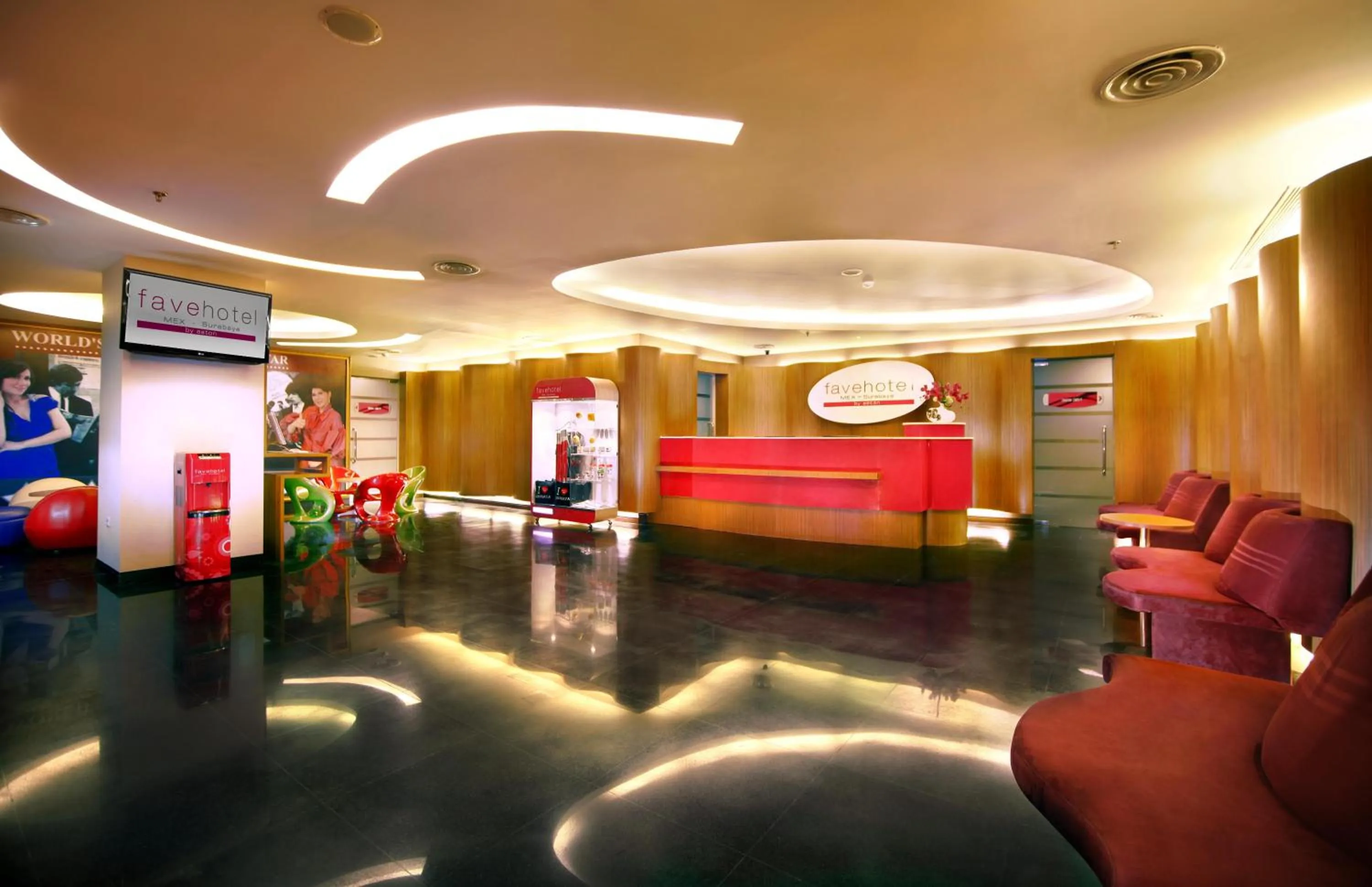 Lobby or reception in favehotel MEX Tunjungan Surabaya