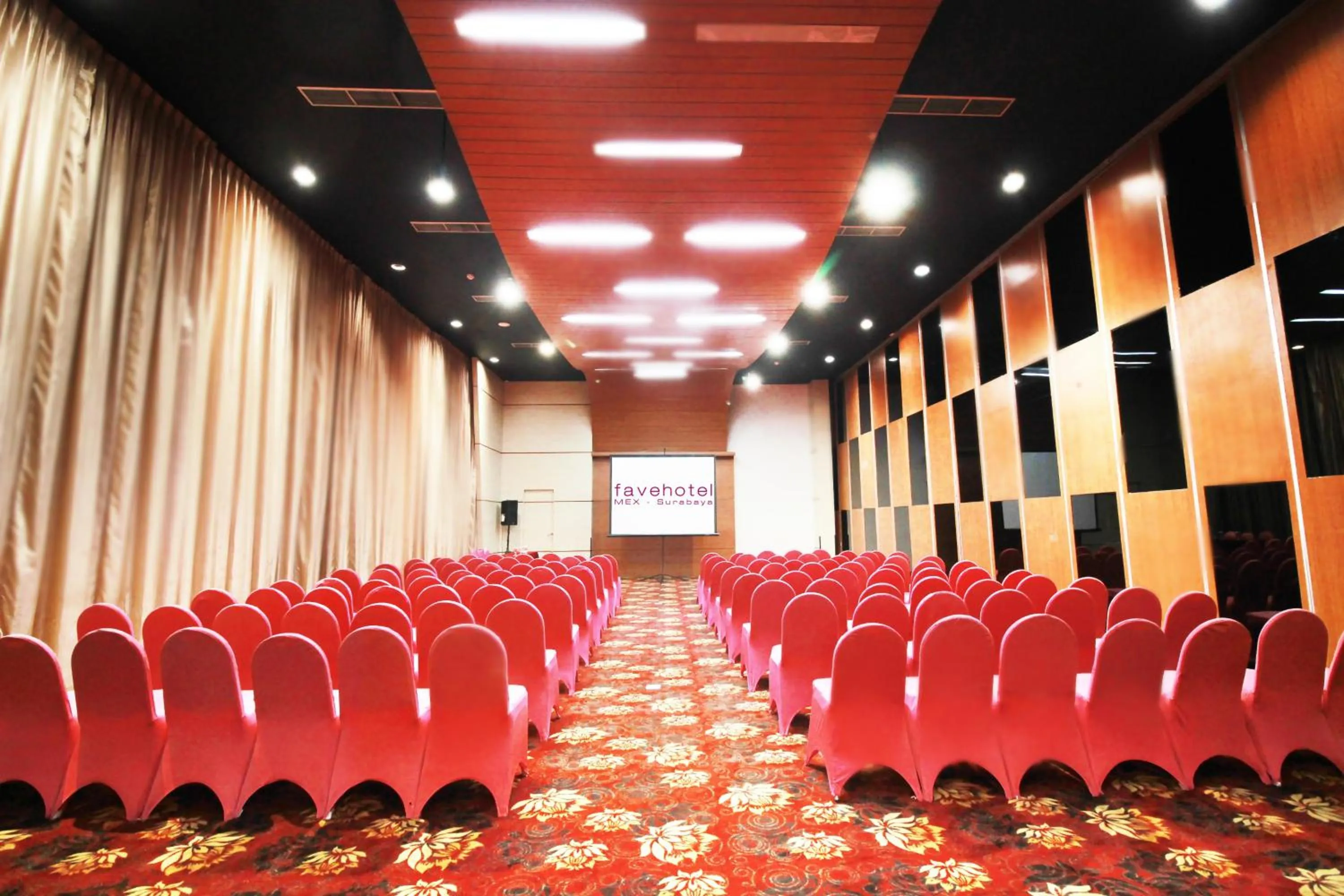 Banquet/Function facilities in favehotel MEX Tunjungan Surabaya