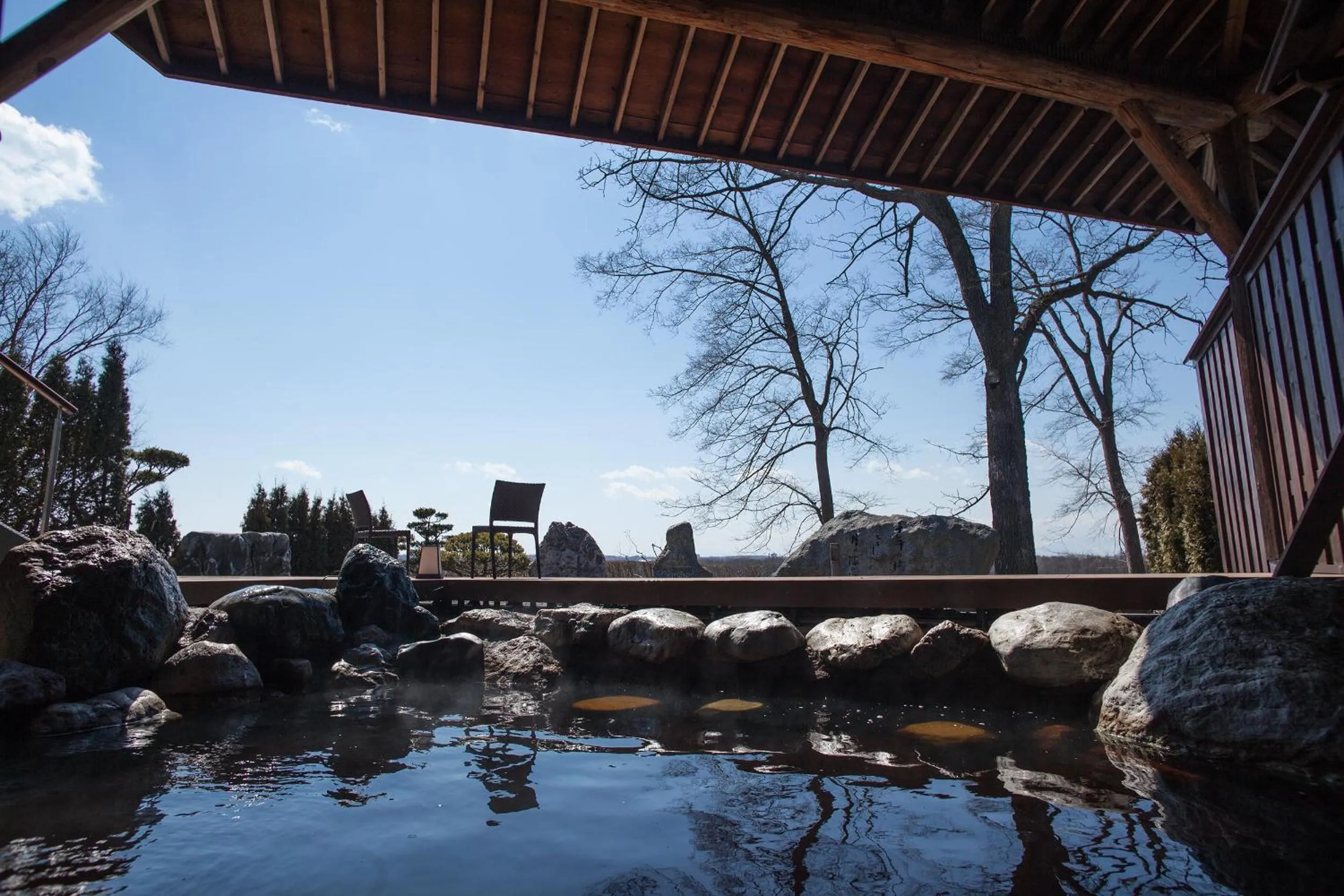 Hot Spring Bath in Kangetsuen