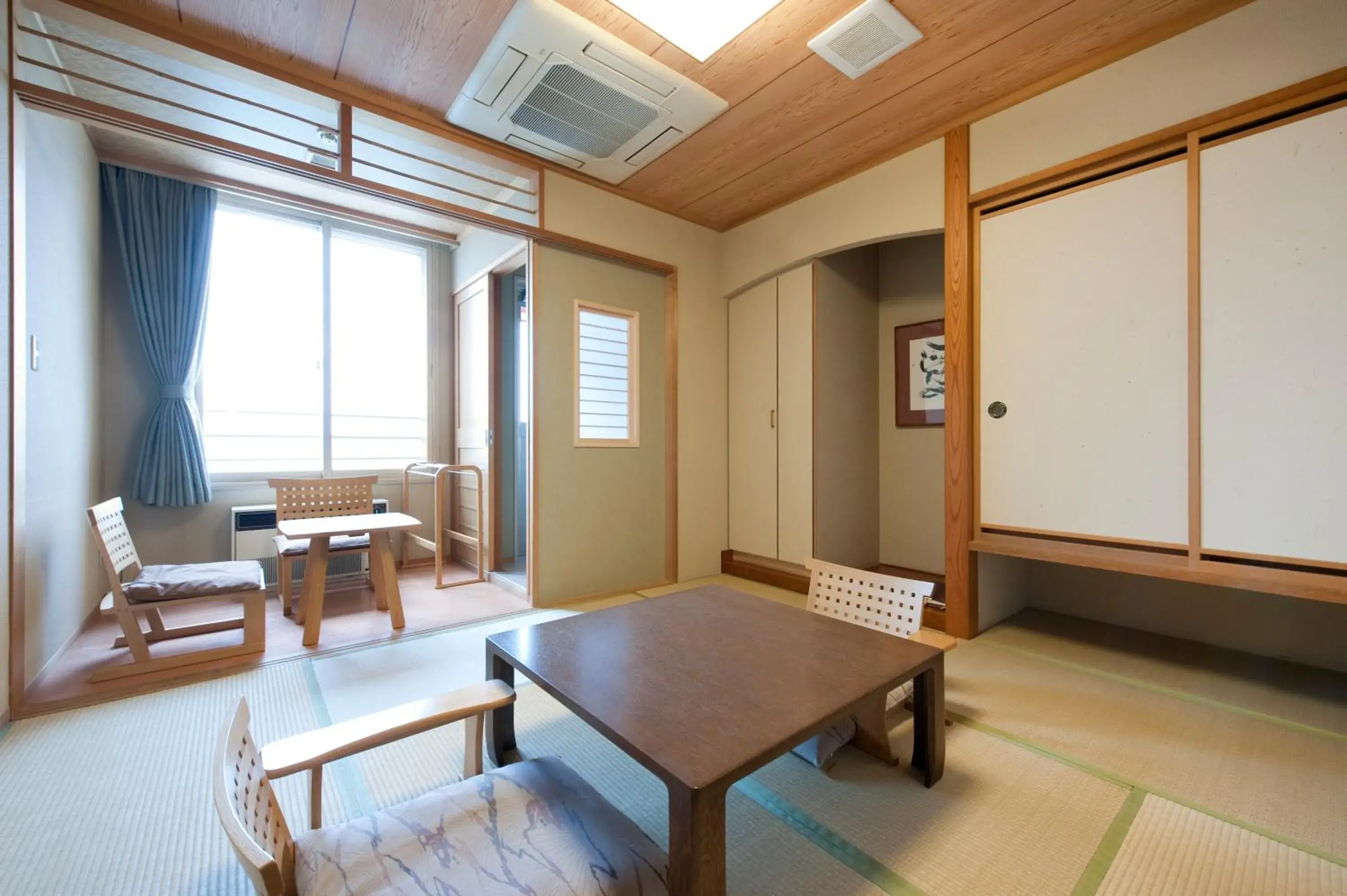 Japanese-Style Twin Room with Open Air Bath - single occupancy - Non-Smoking - River View in Kangetsuen Japanese-Style Twin Room with Open Air Bath - single occupancy - Non-Smoking - River View in Kangetsuen