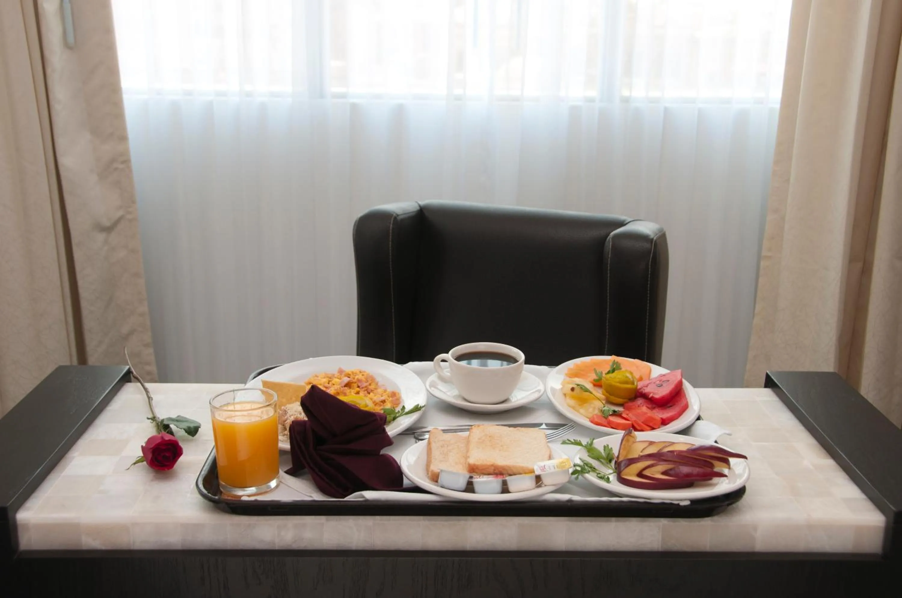 American breakfast in Hotel Real Rex