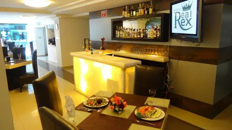 Restaurant/places to eat in Hotel Real Rex Restaurant/places to eat in Hotel Real Rex