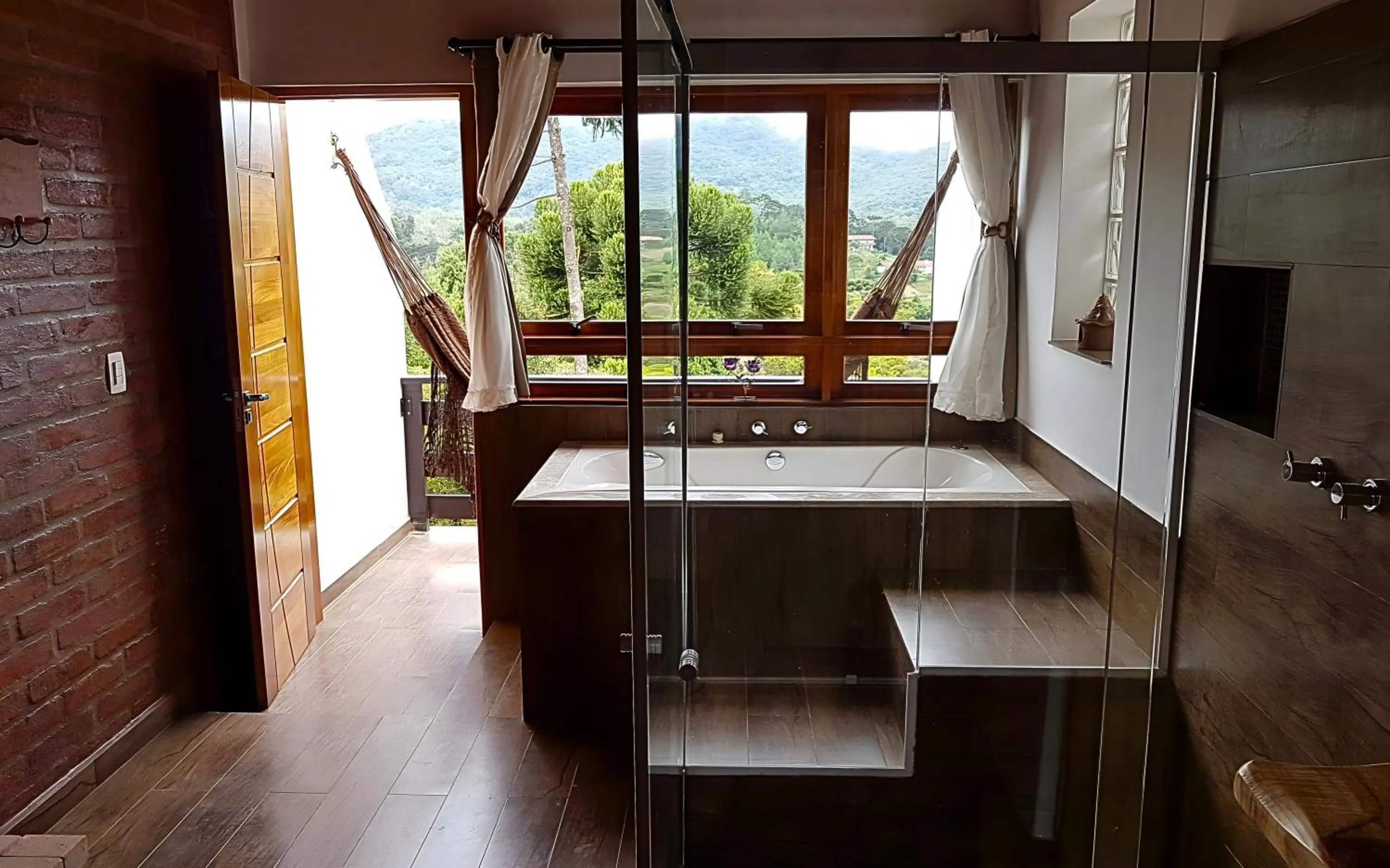 Shower in Chalés Colline Verte