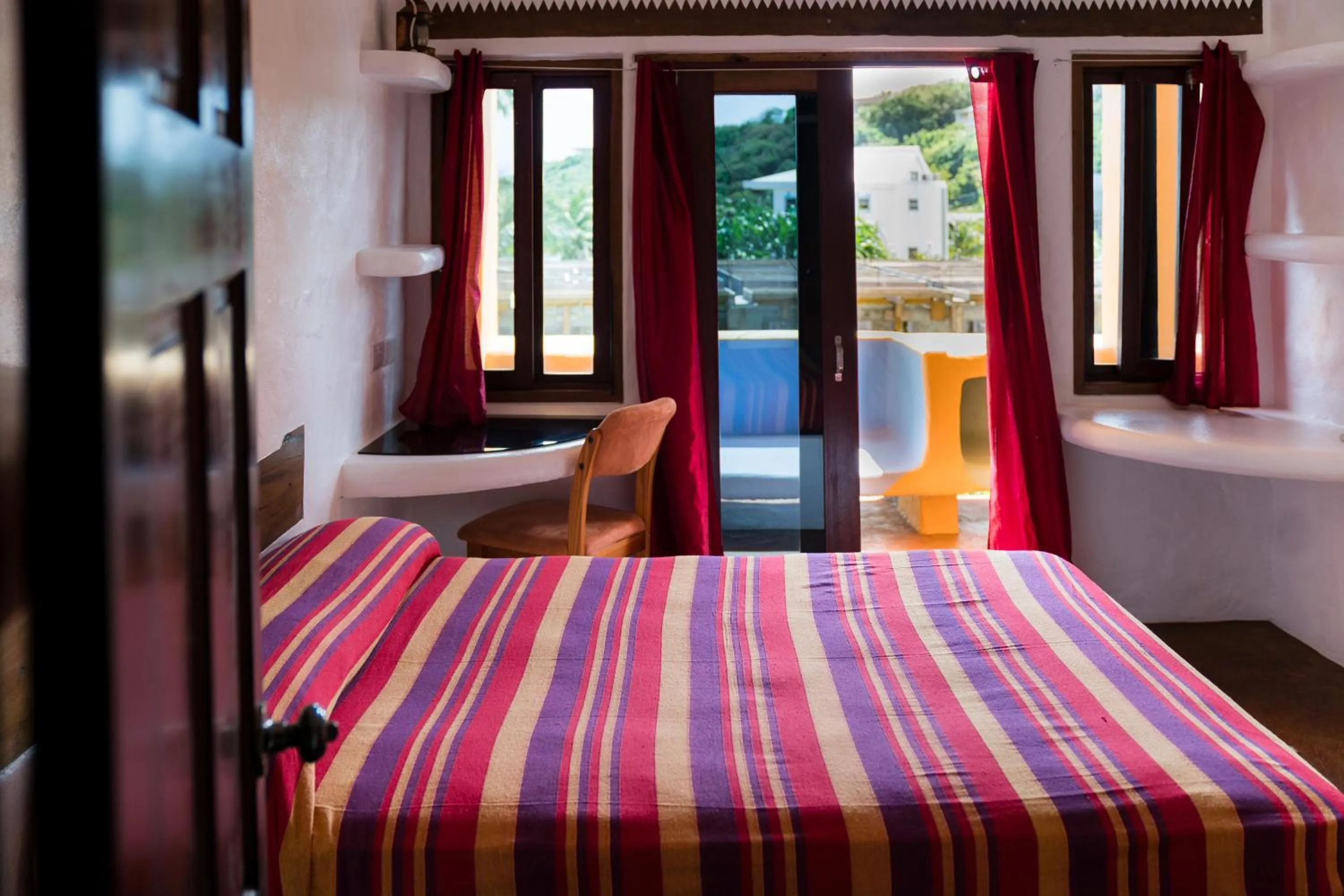 Bed in Reef View Pavilions - Villas & Condos