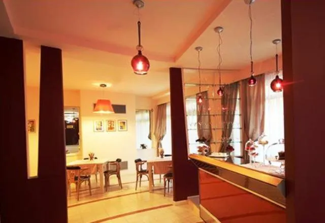 Restaurant/places to eat in Palace Hotel Una Nuova Strada