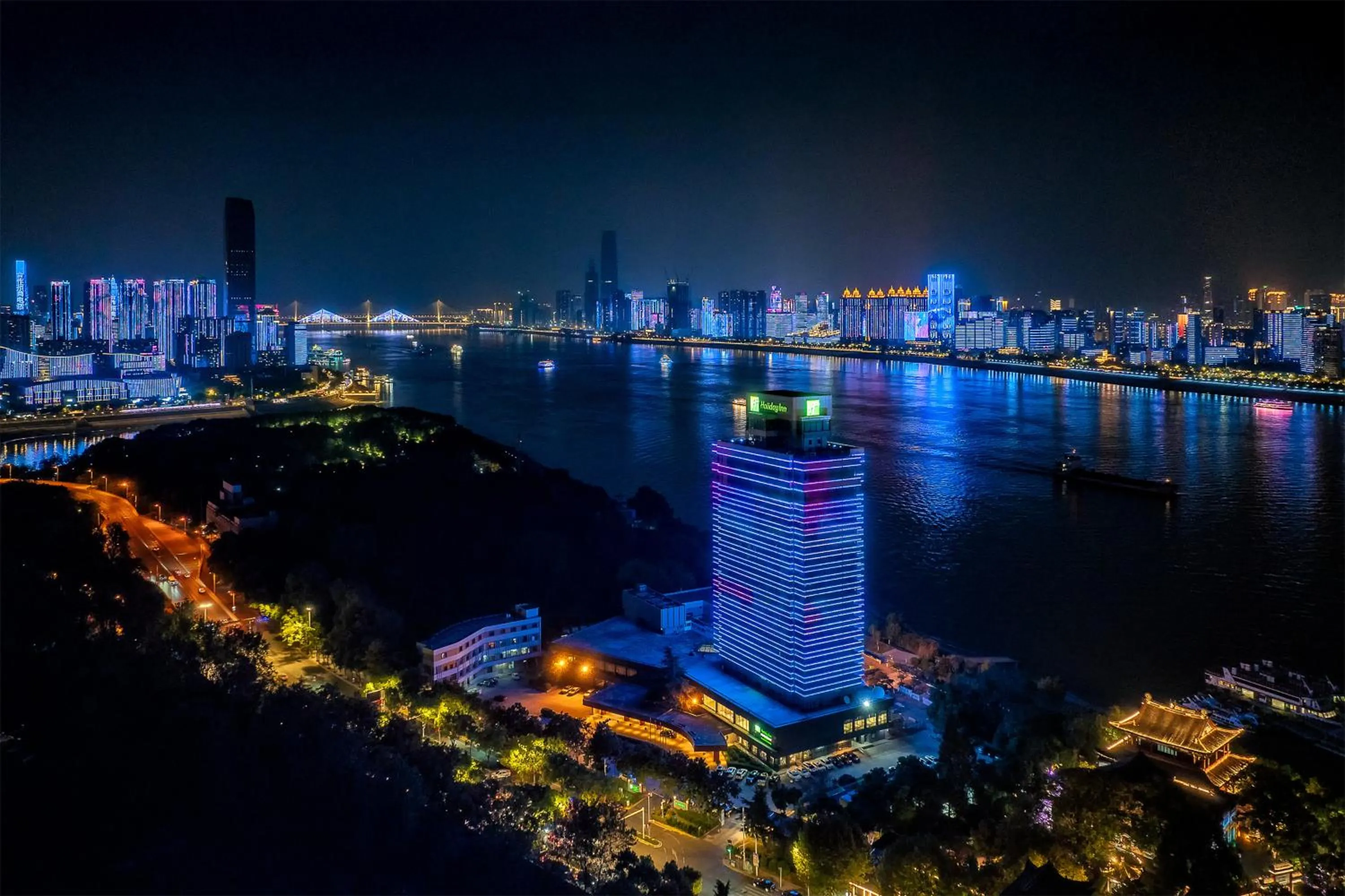 Property building in Holiday Inn Wuhan Riverside by IHG