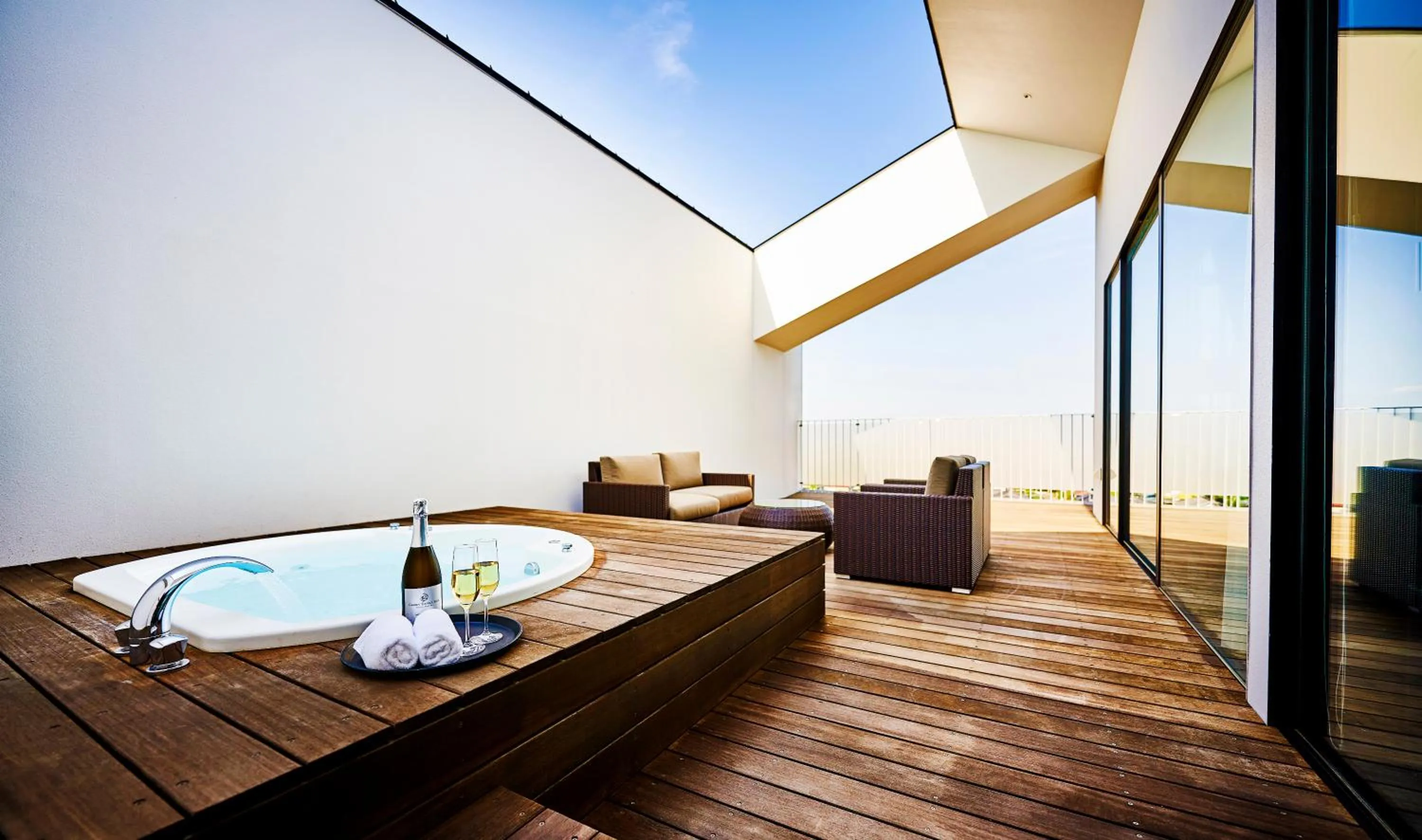 Open Air Bath in Garden Terrace Saga Hotel & Resorts