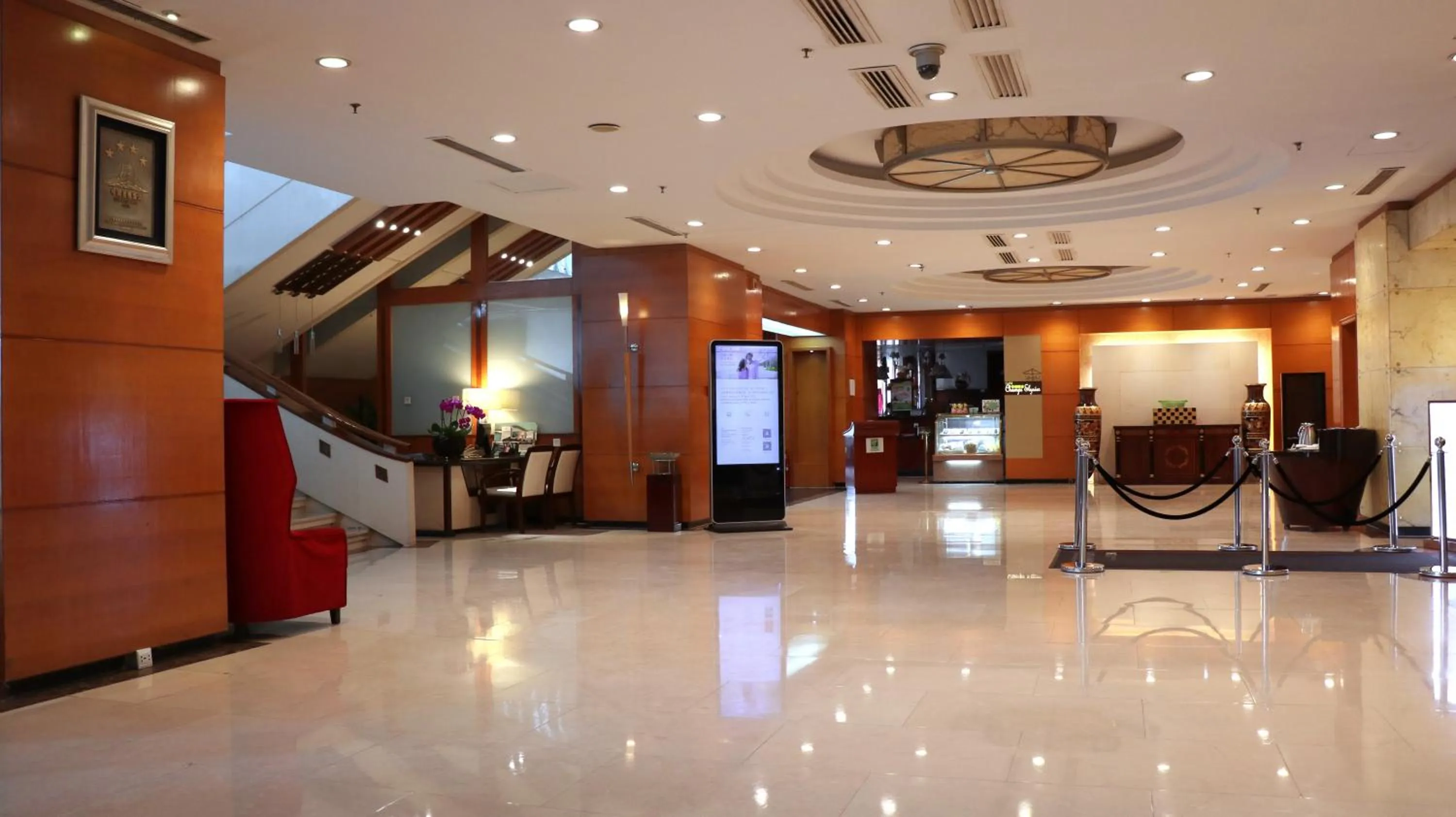 Property building, Lobby/Reception in Holiday Inn Hohhot
