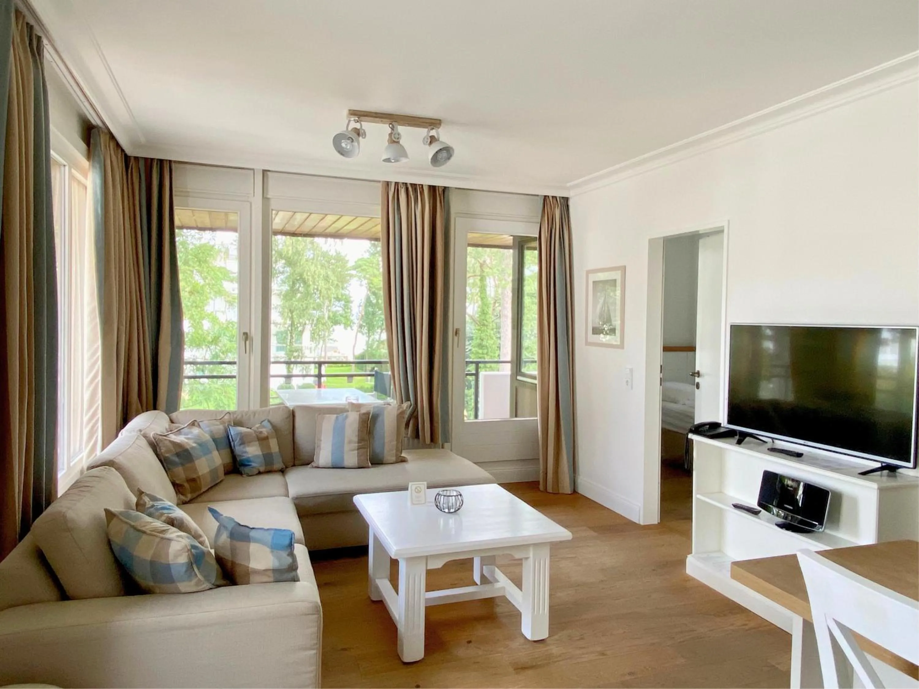 TV and multimedia in Appartement-Hotel Timmendorfer Strand