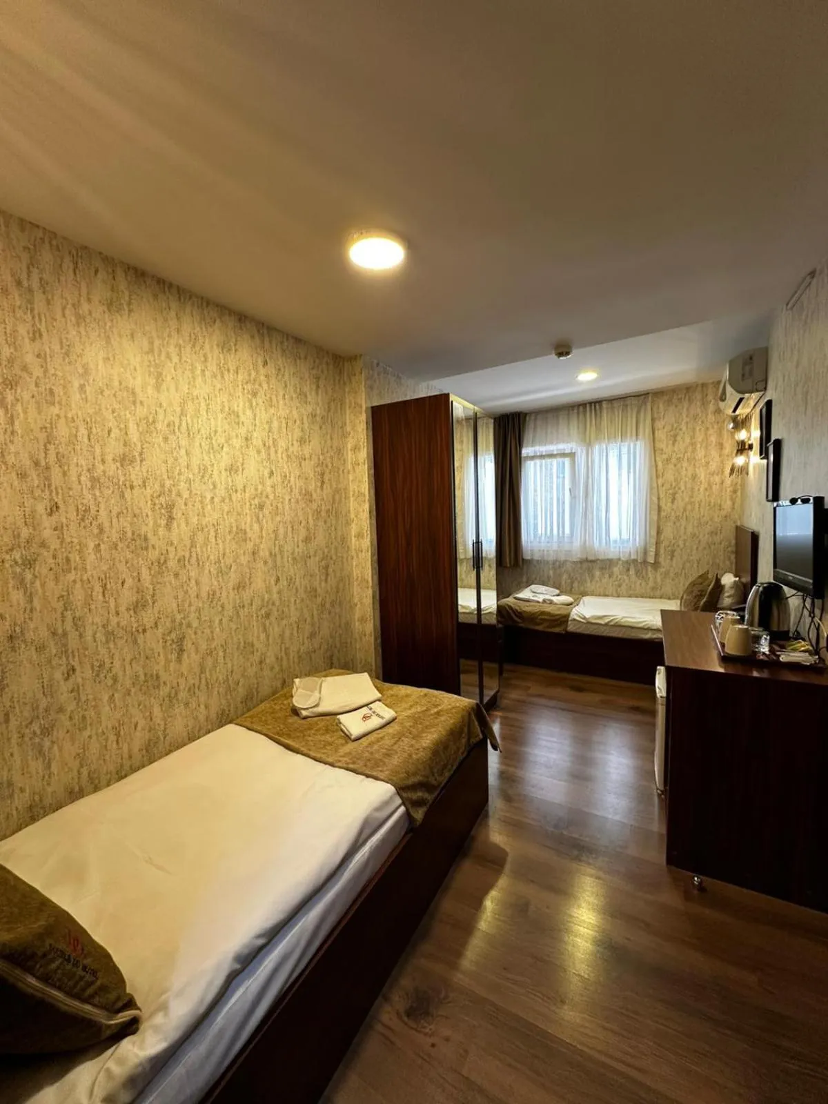 Bed in Double DD Hotel