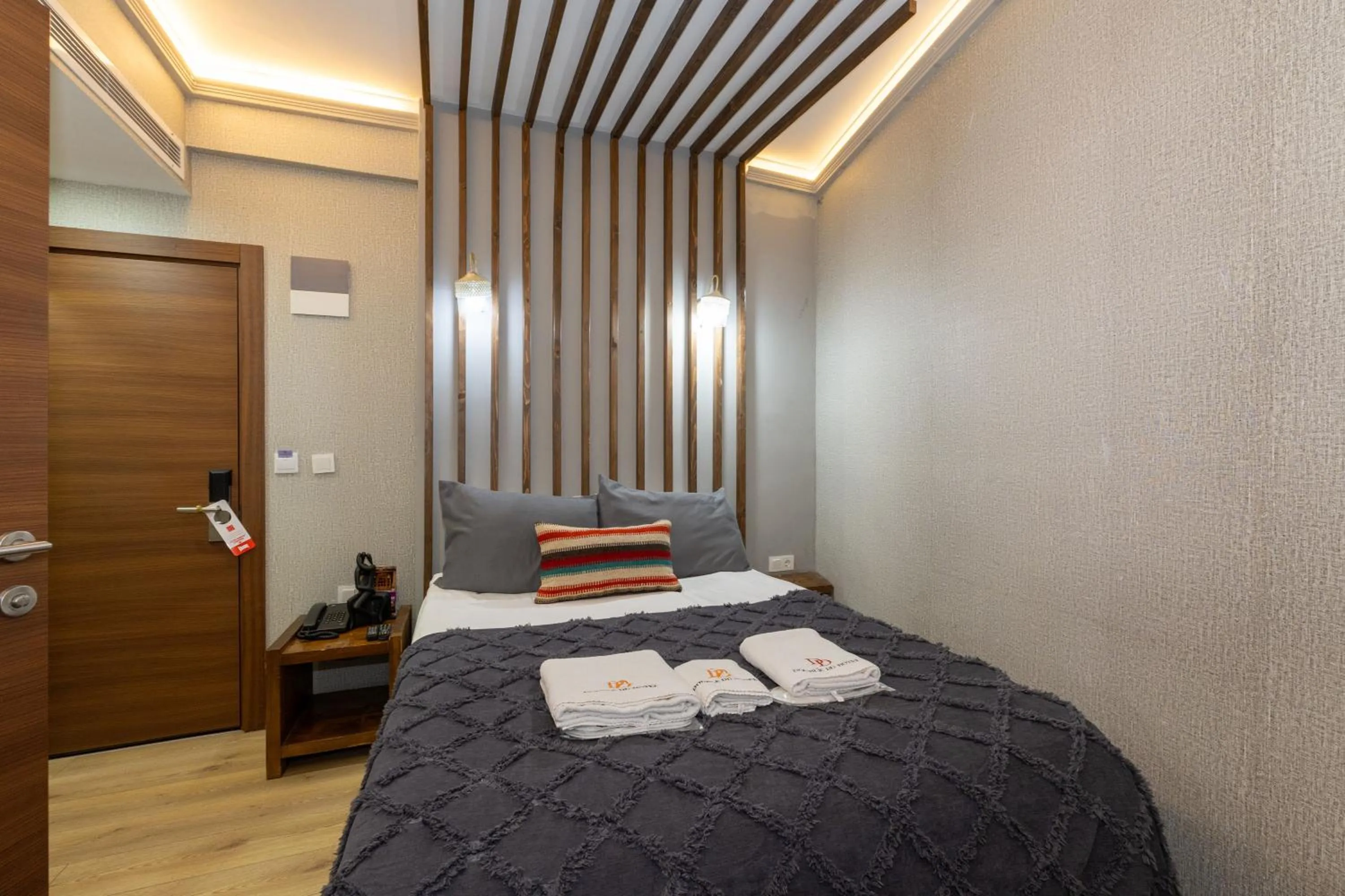 Bed in Double DD Hotel