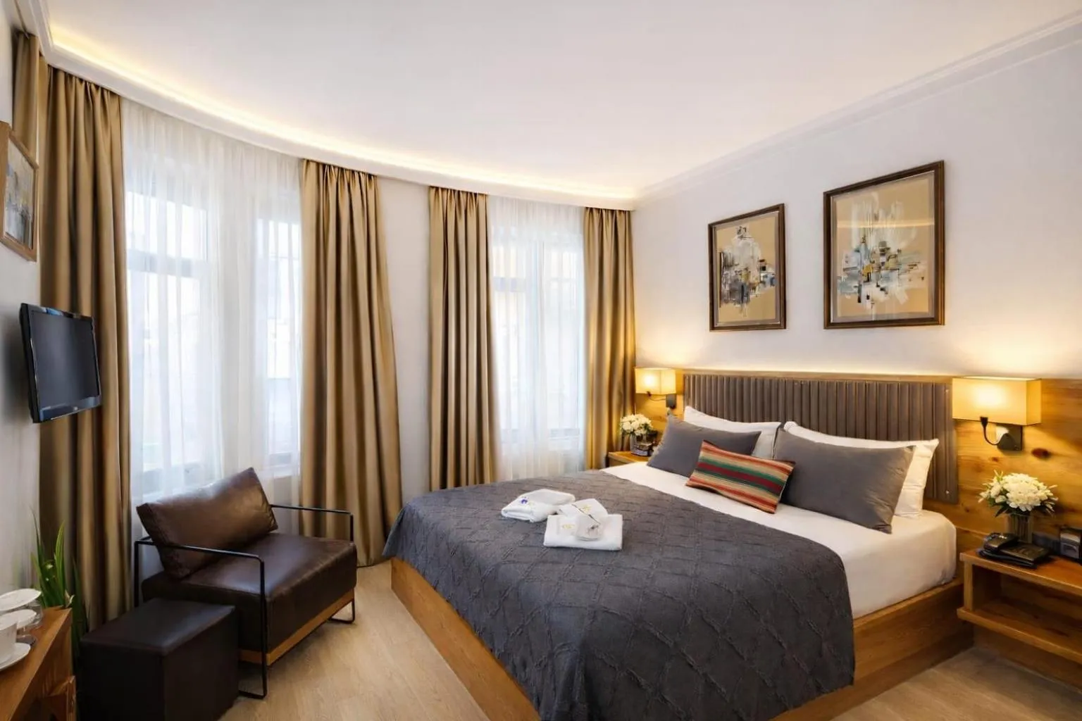 Bed in Double DD Hotel