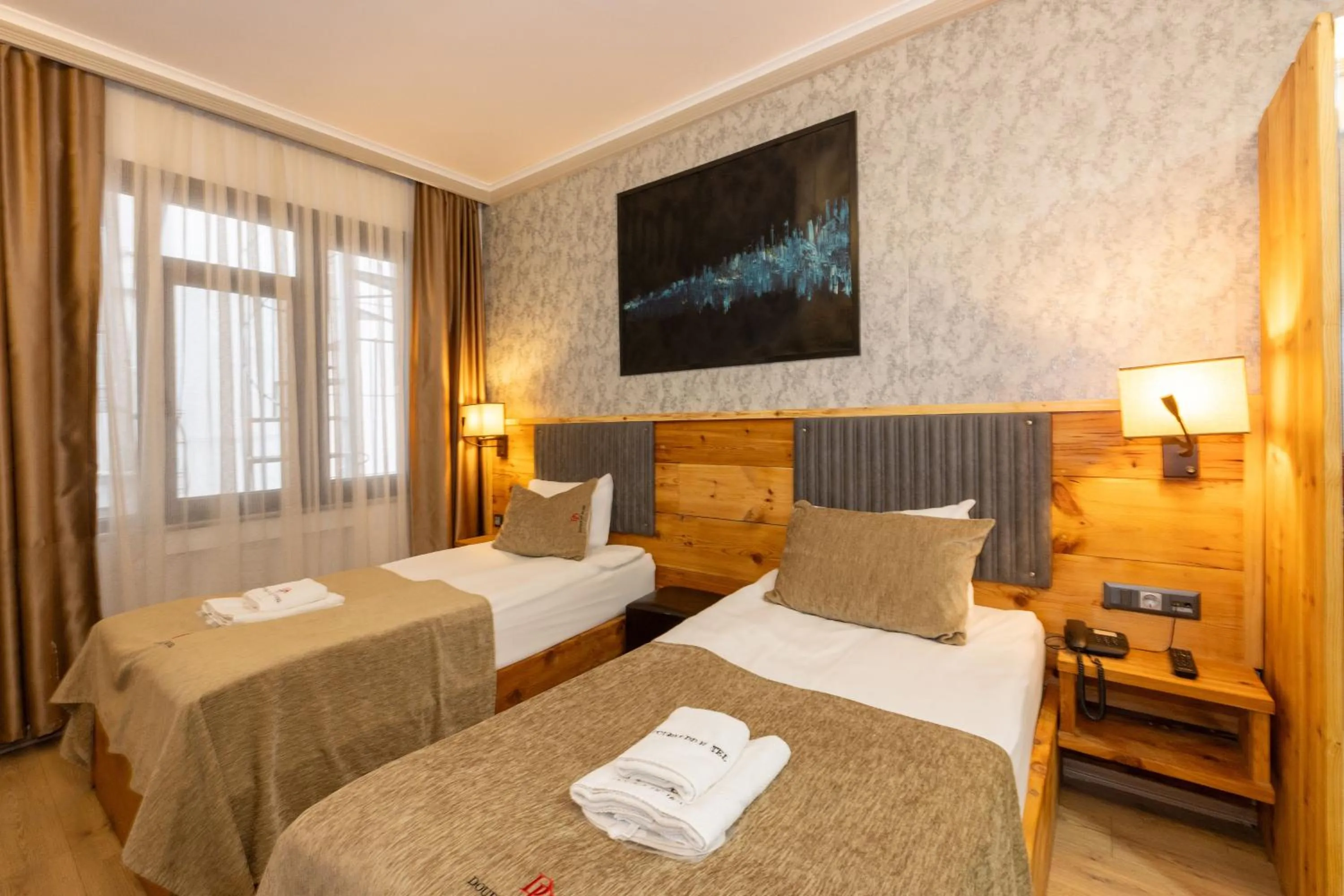 Photo of the whole room, Bed in Double DD Hotel