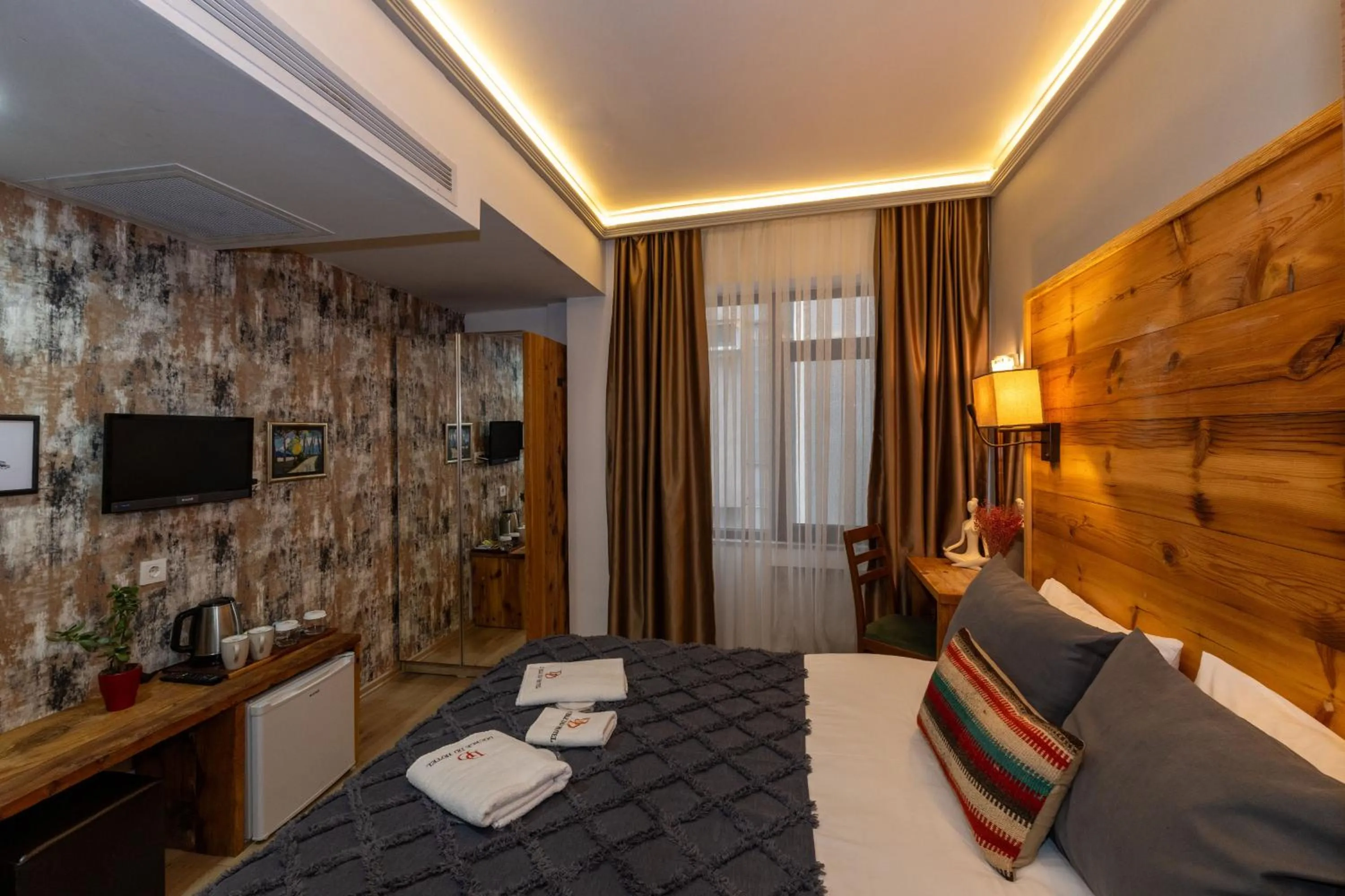 Photo of the whole room, Bed in Double DD Hotel