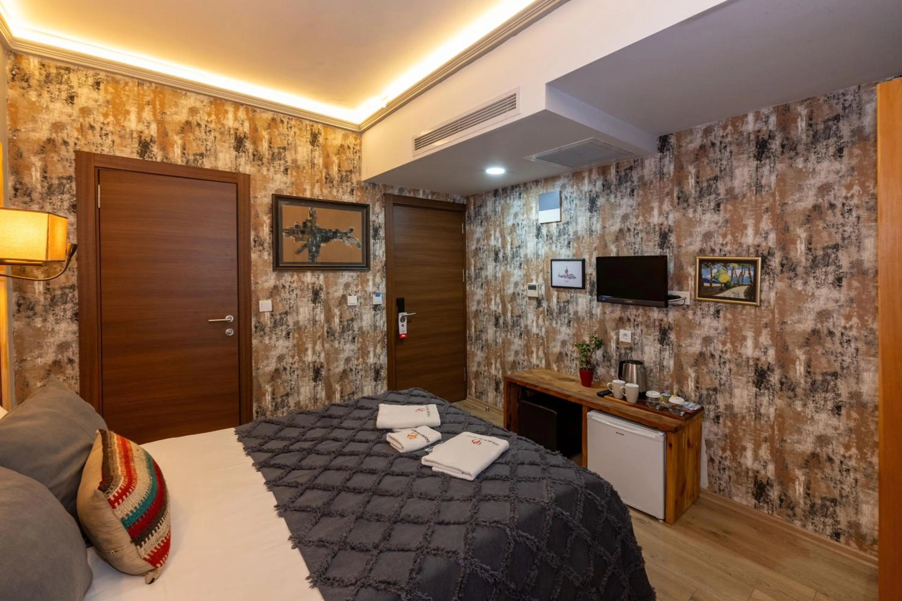 Bed in Double DD Hotel