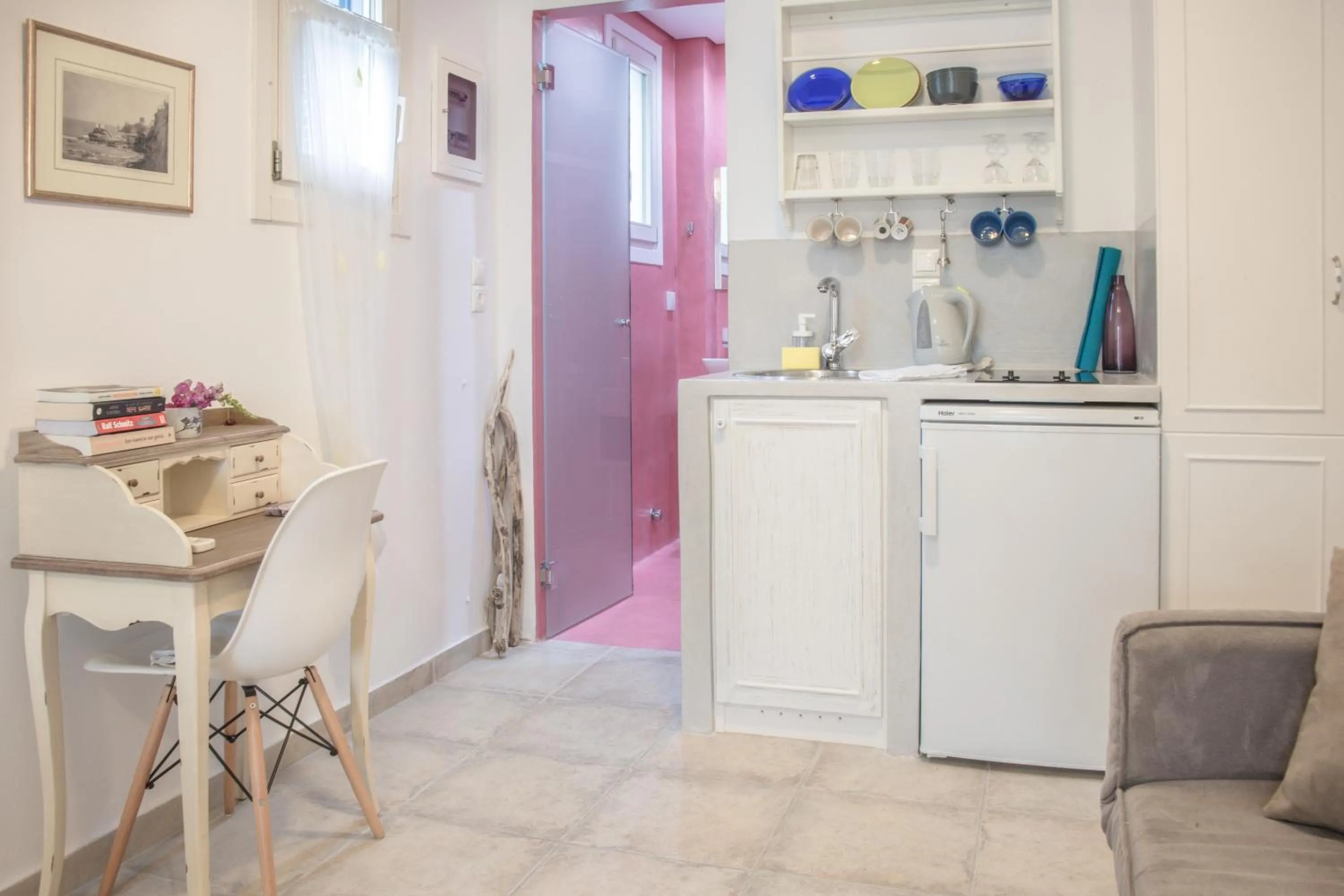 Kitchen or kitchenette in Anemomiloi Studios