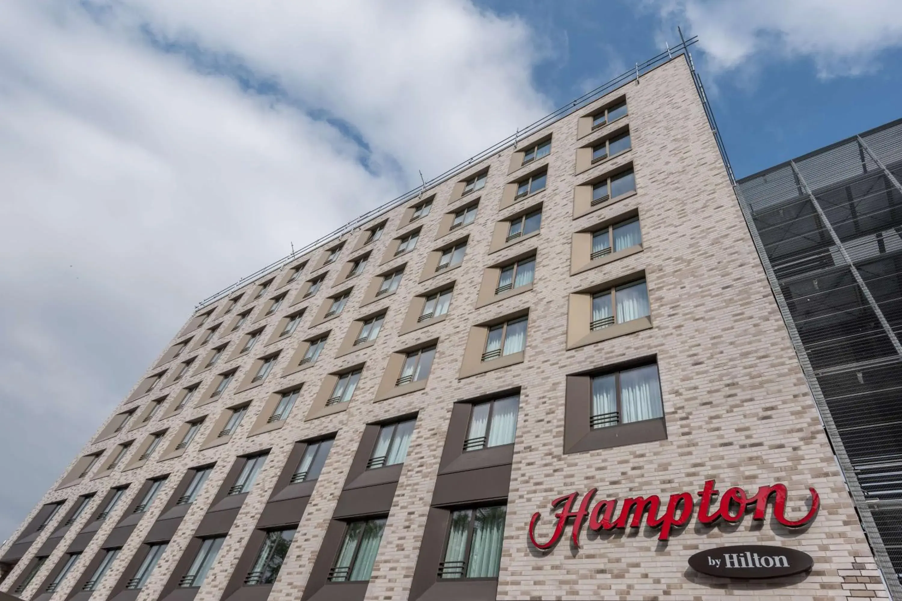 Property building in Hampton By Hilton Frankfurt City Centre East Property building in Hampton By Hilton Frankfurt City Centre East