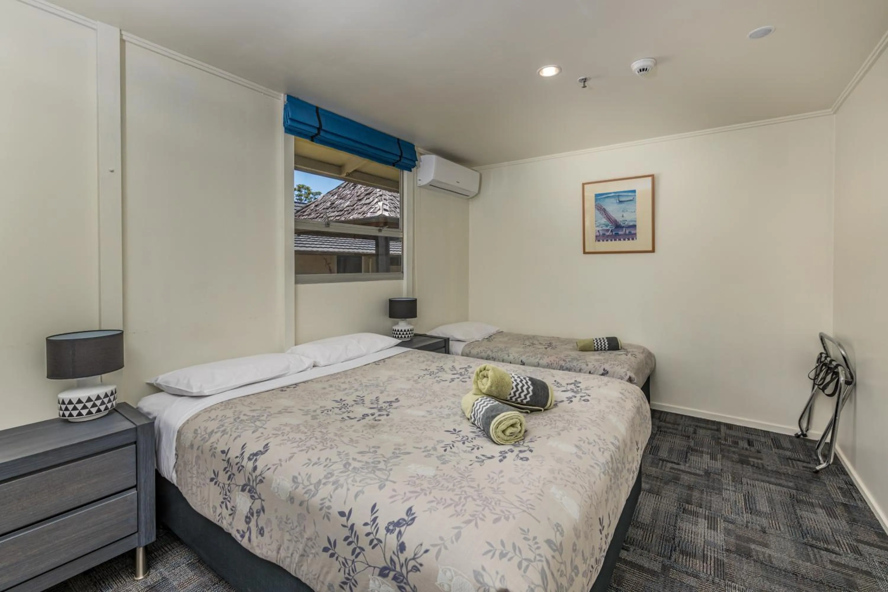 Bed in Riverside Lodge Paihia