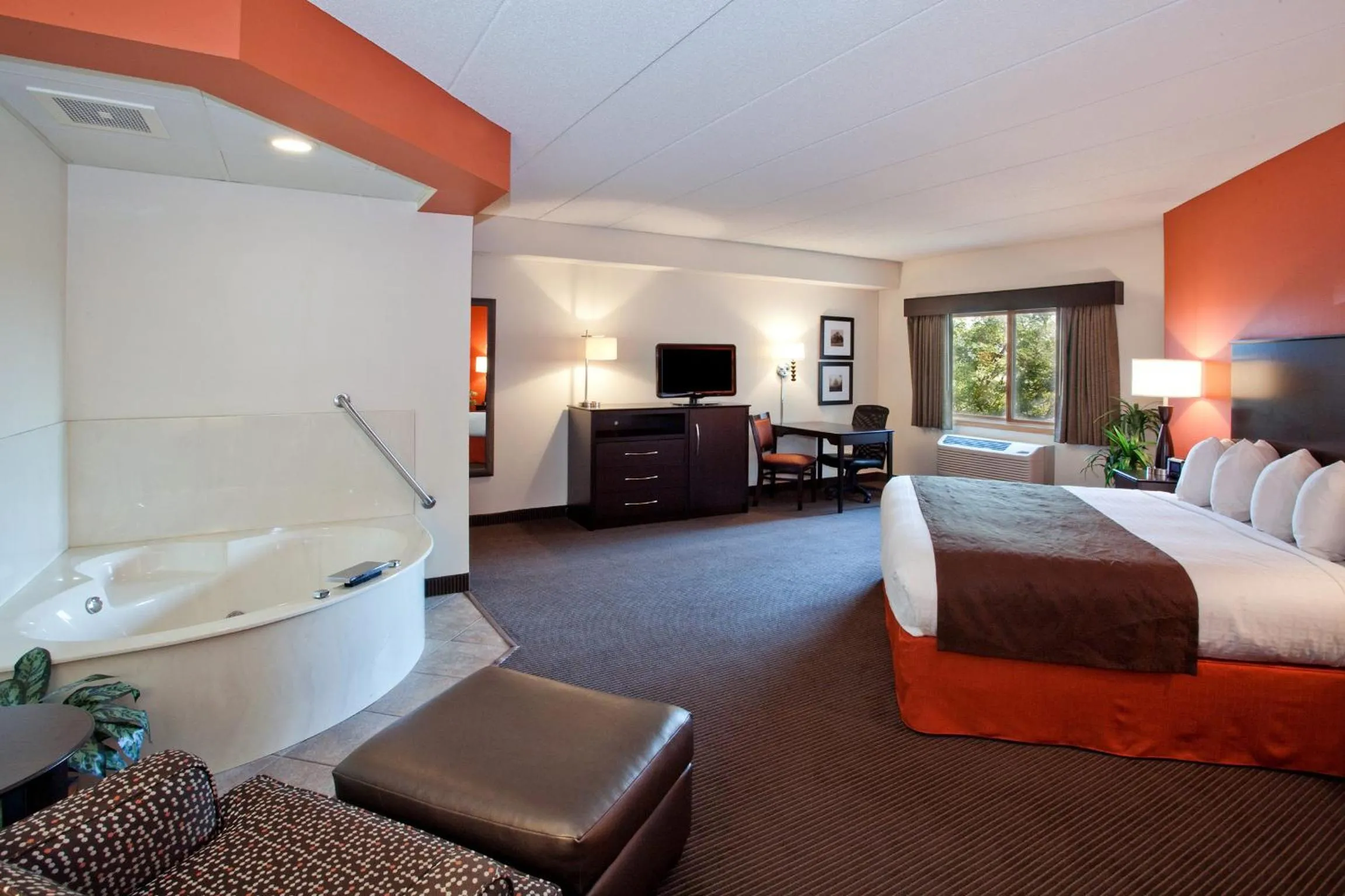 Day, Bed in AmericInn by Wyndham Chanhassen