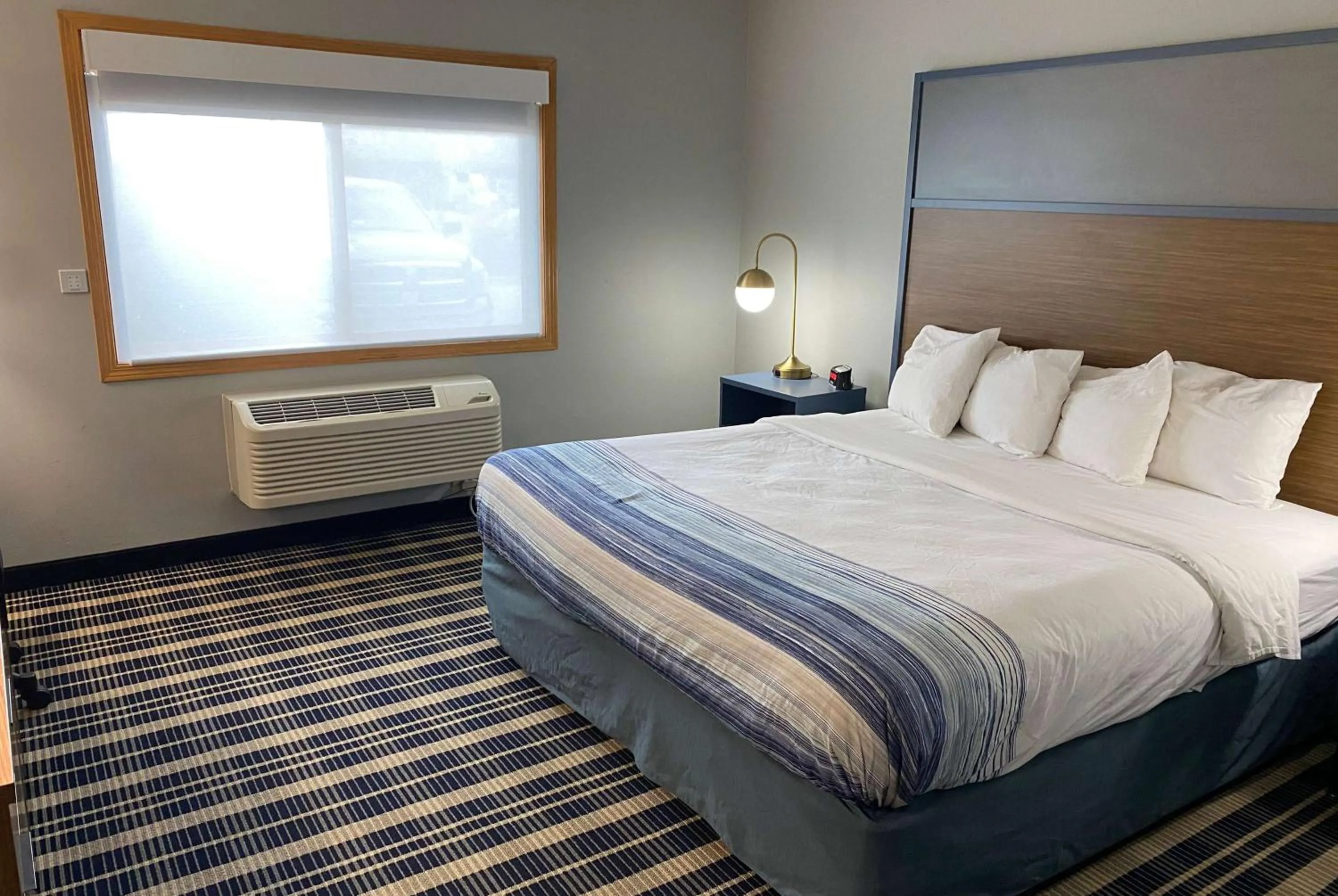 Photo of the whole room, Bed in AmericInn by Wyndham Chanhassen