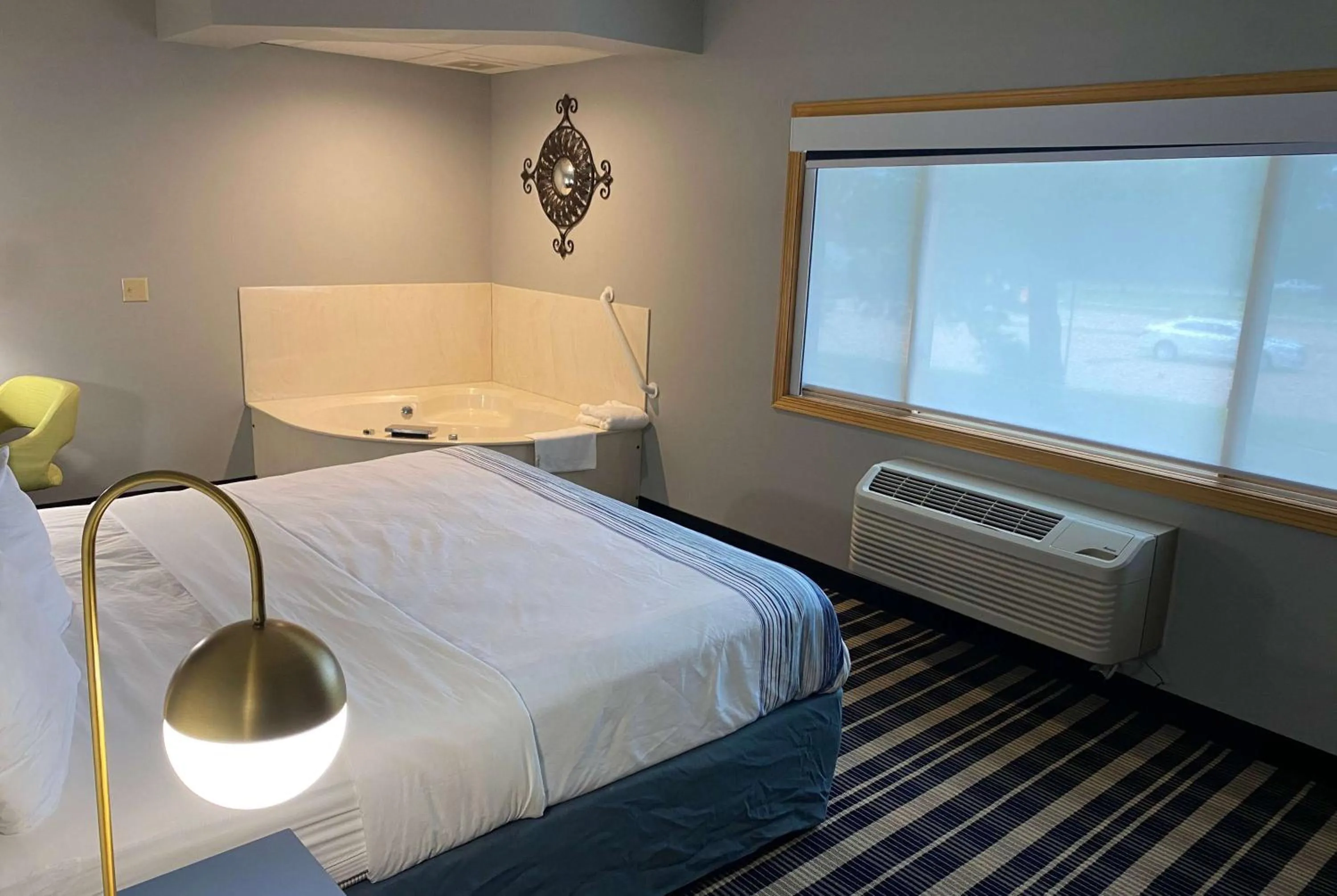 Photo of the whole room, Bed in AmericInn by Wyndham Chanhassen