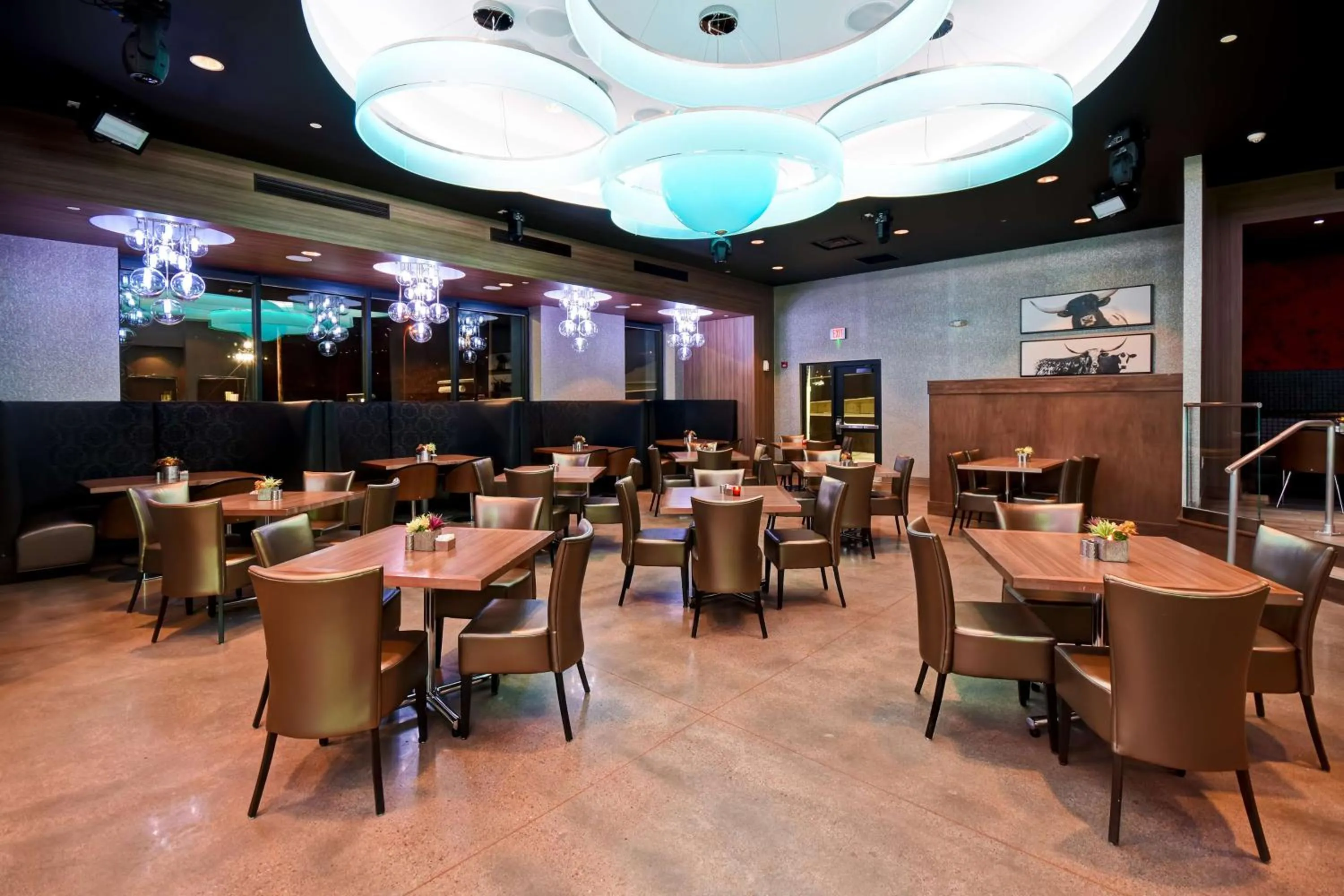 Restaurant/places to eat in Tru By Hilton Deadwood