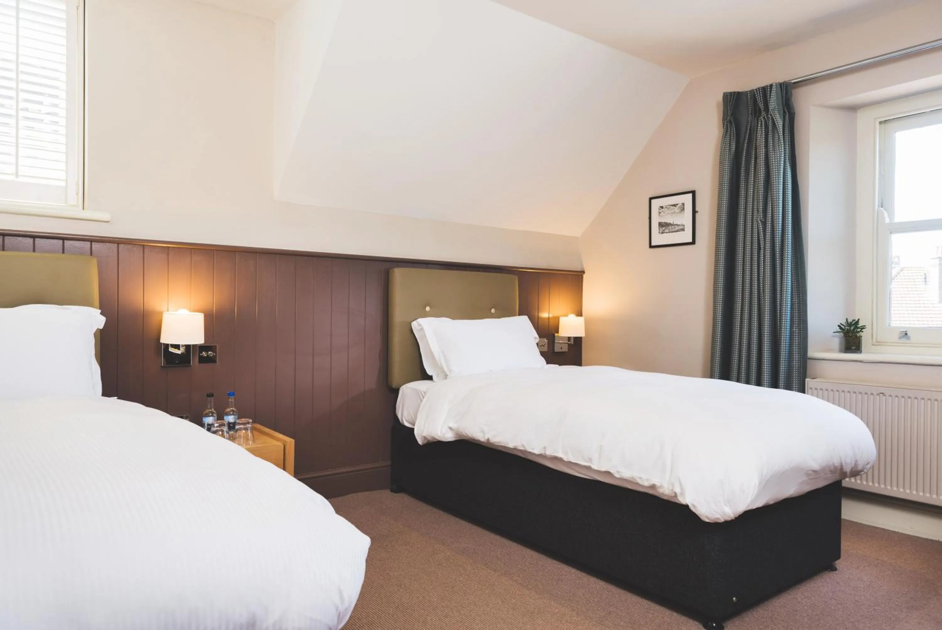 Photo of the whole room, Bed in The Wellington