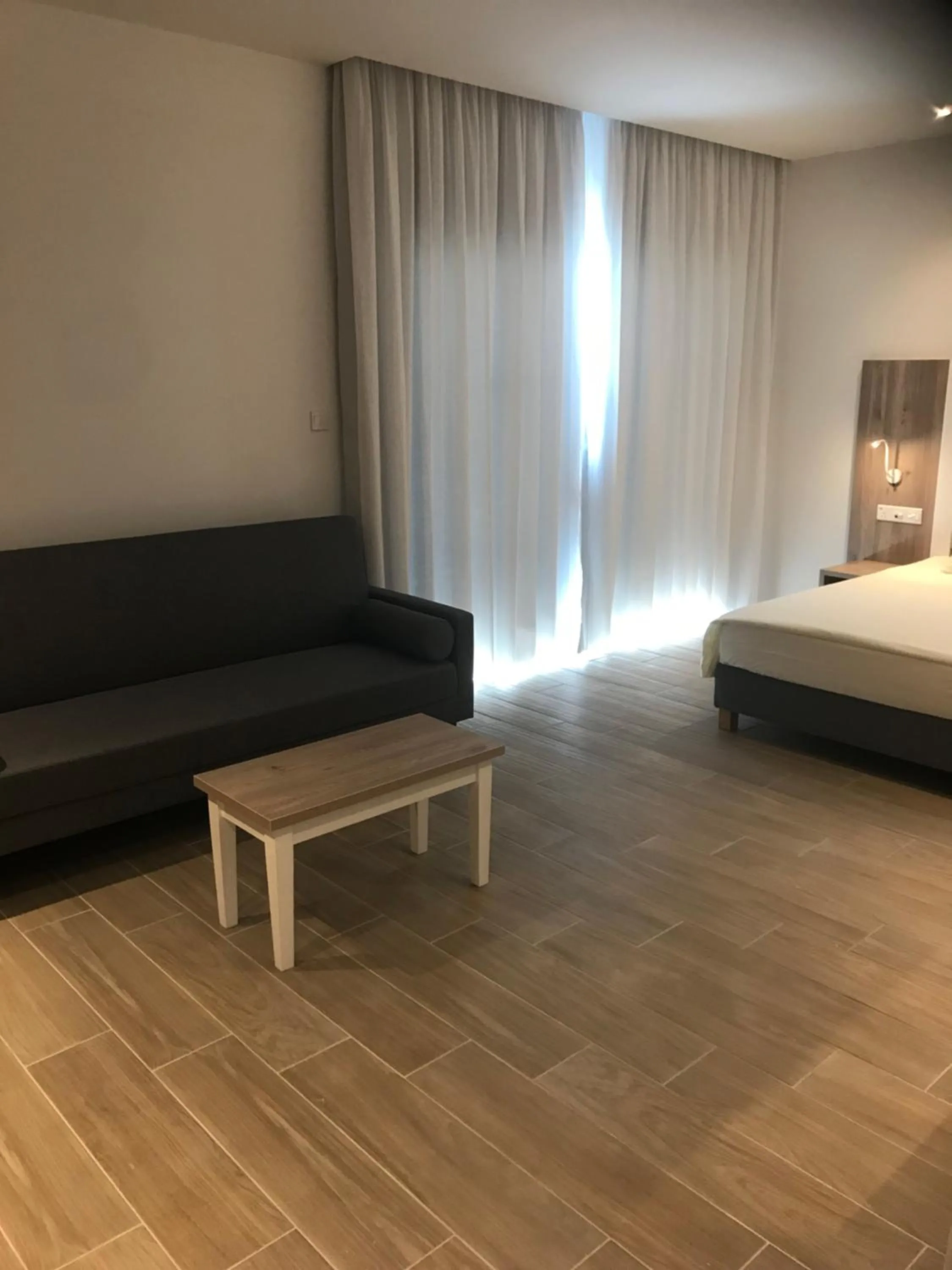 Stratovarius Nissi Rooms