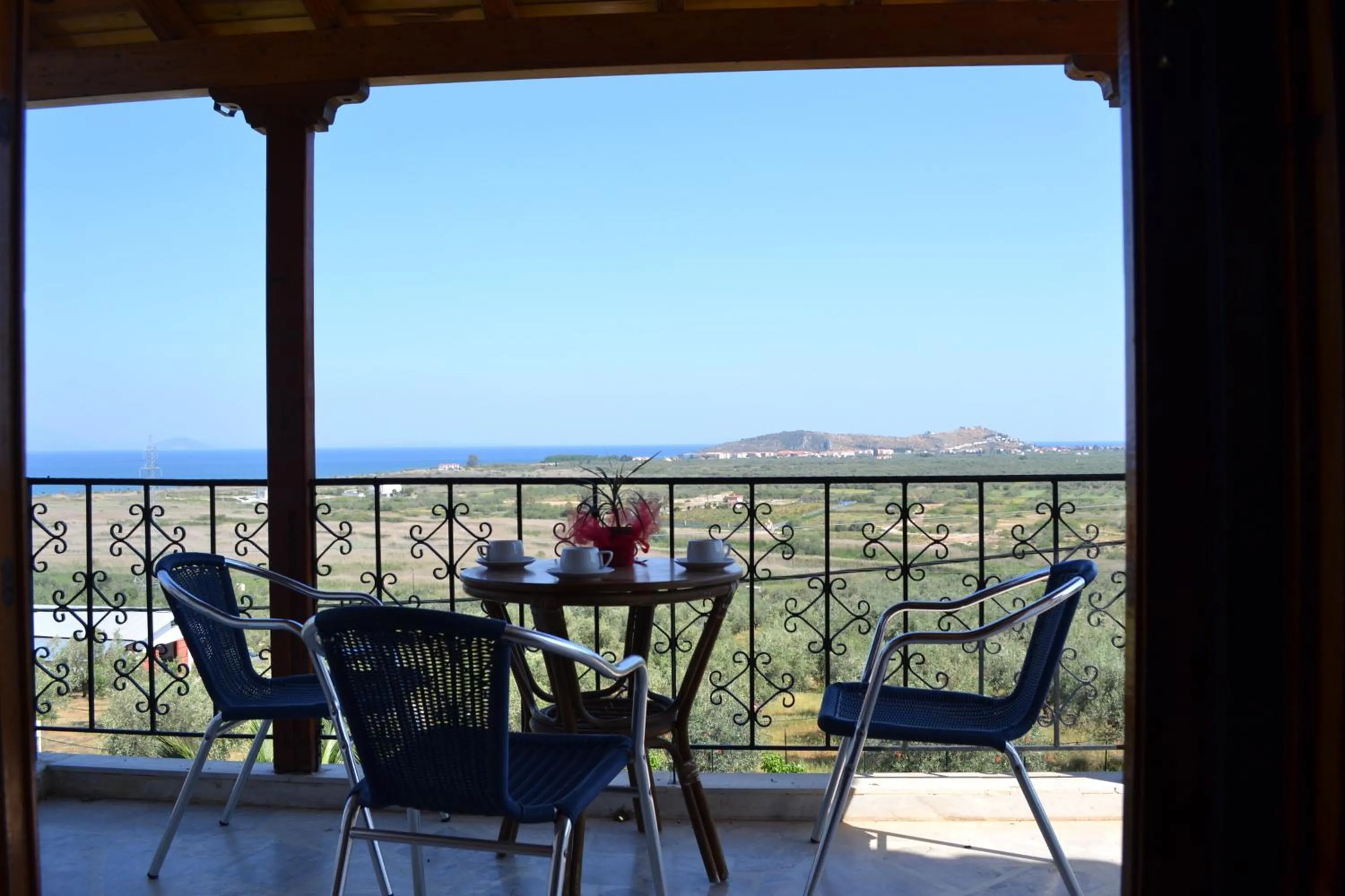 Dimitras House