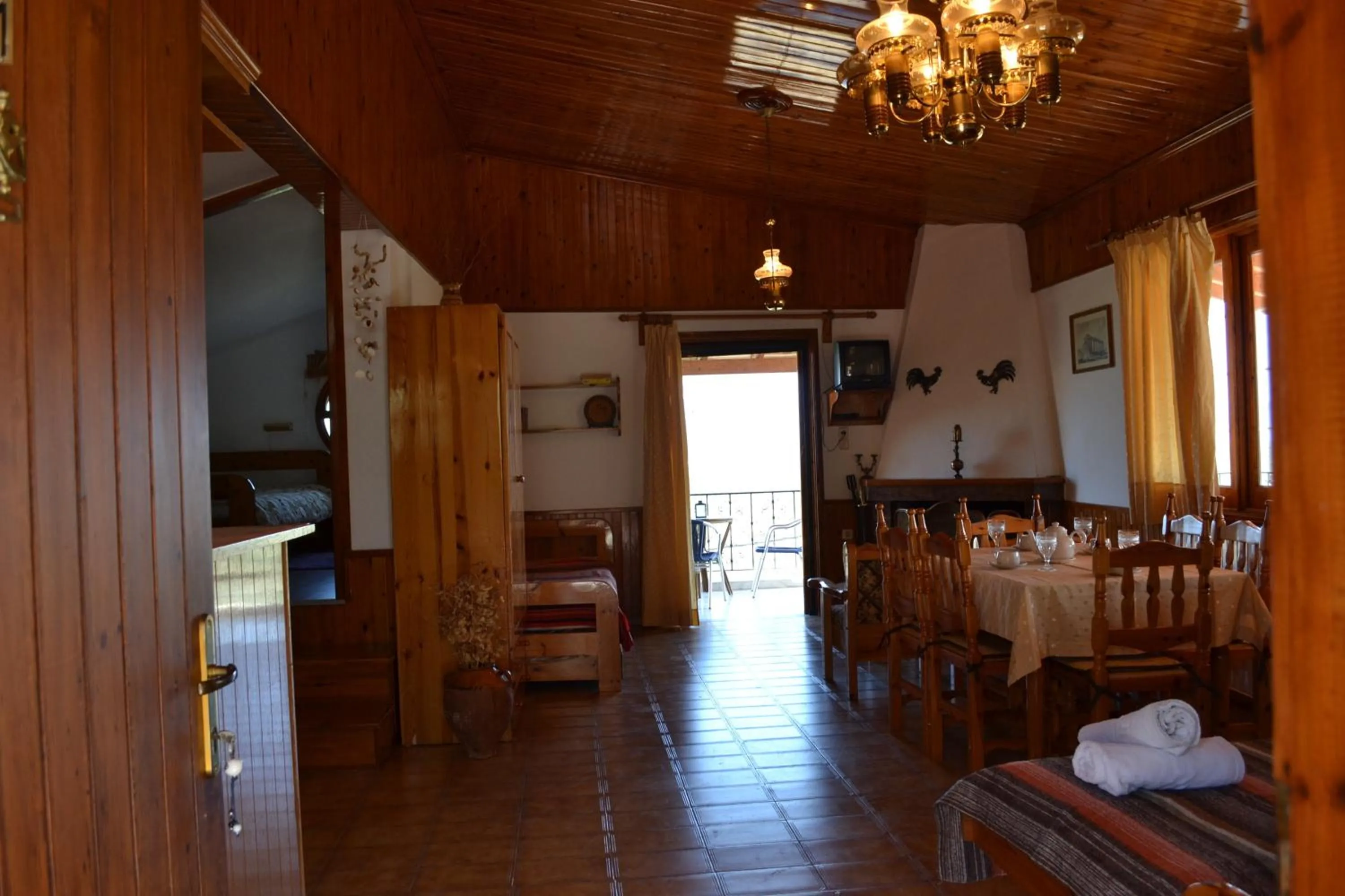 One-Bedroom Apartment - Attic in Dimitras House