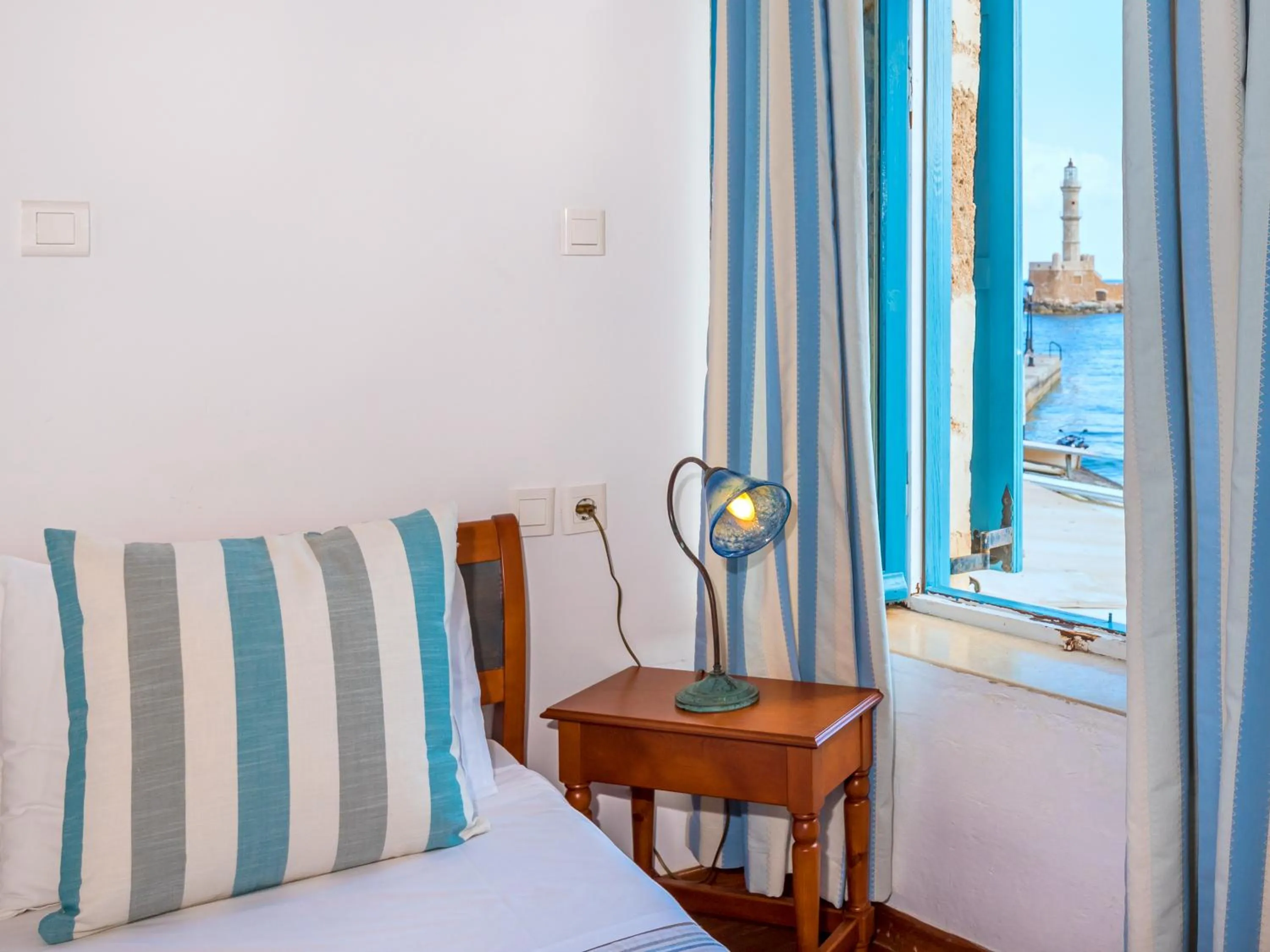 Sea view, Bed in Hotel Amphora