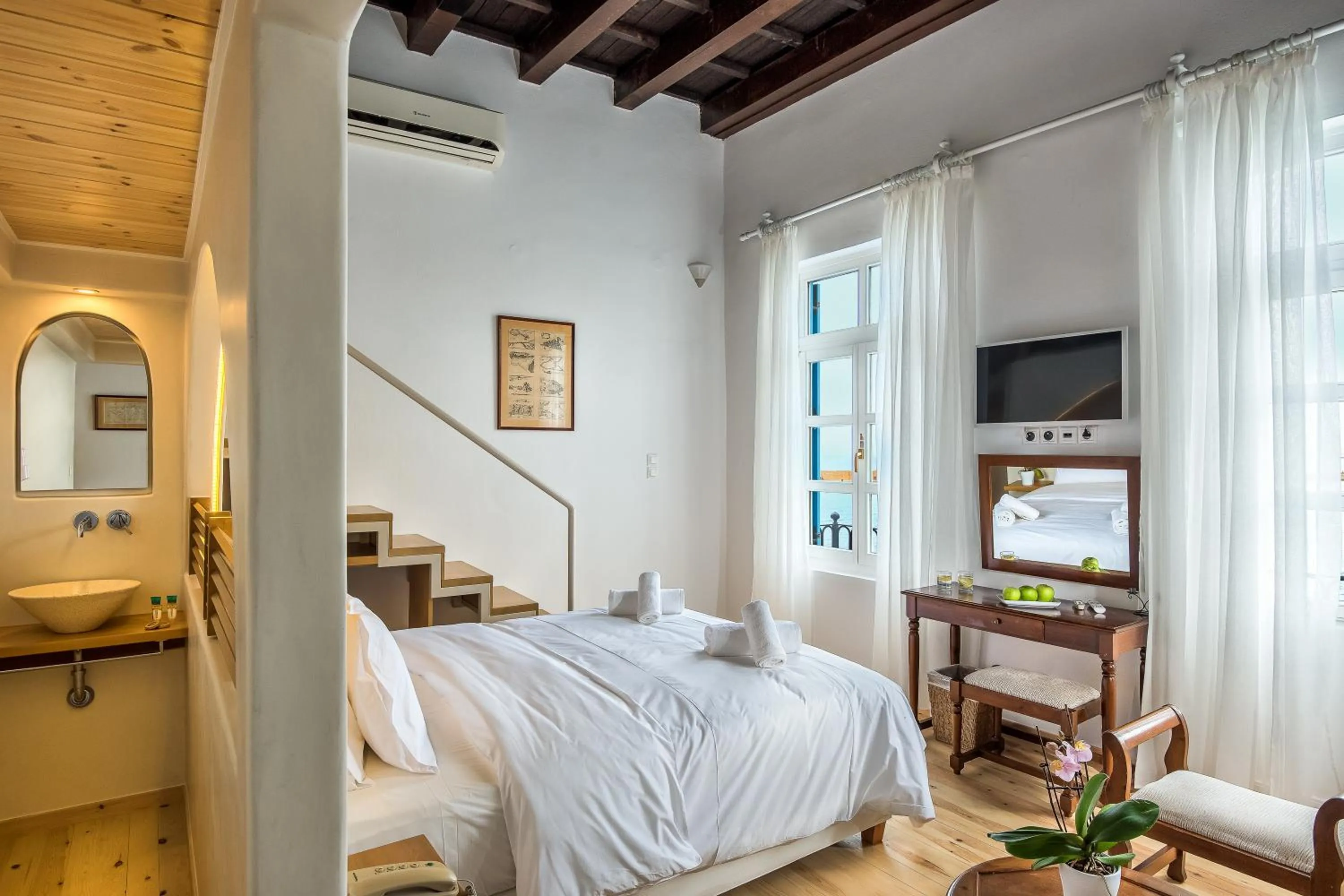 Bedroom, Bed in Hotel Amphora