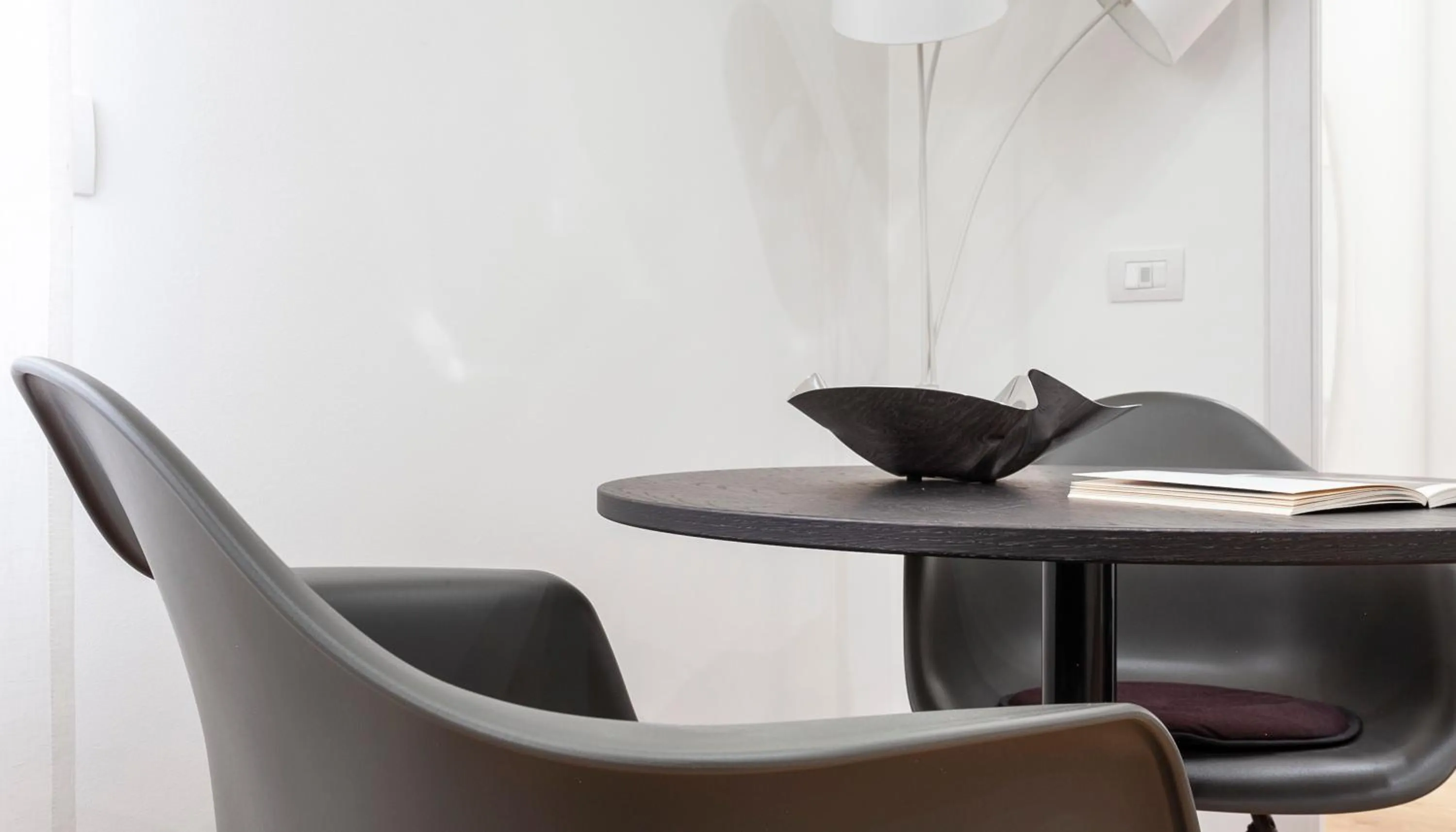 Dining area in Italianway-Segrino