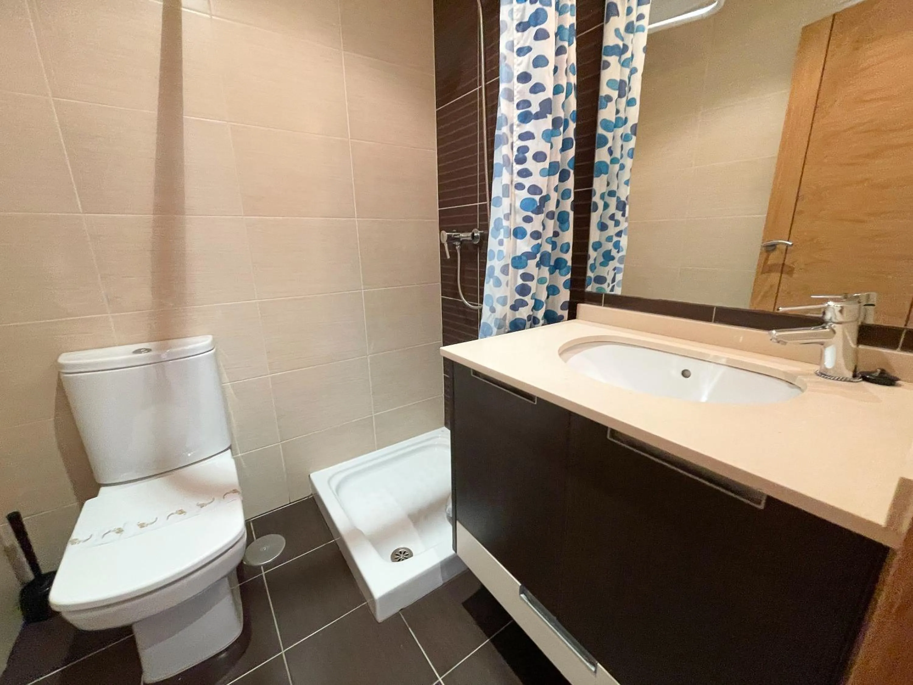 Shower in Apartamentos Revolta Sanxenxo 3000