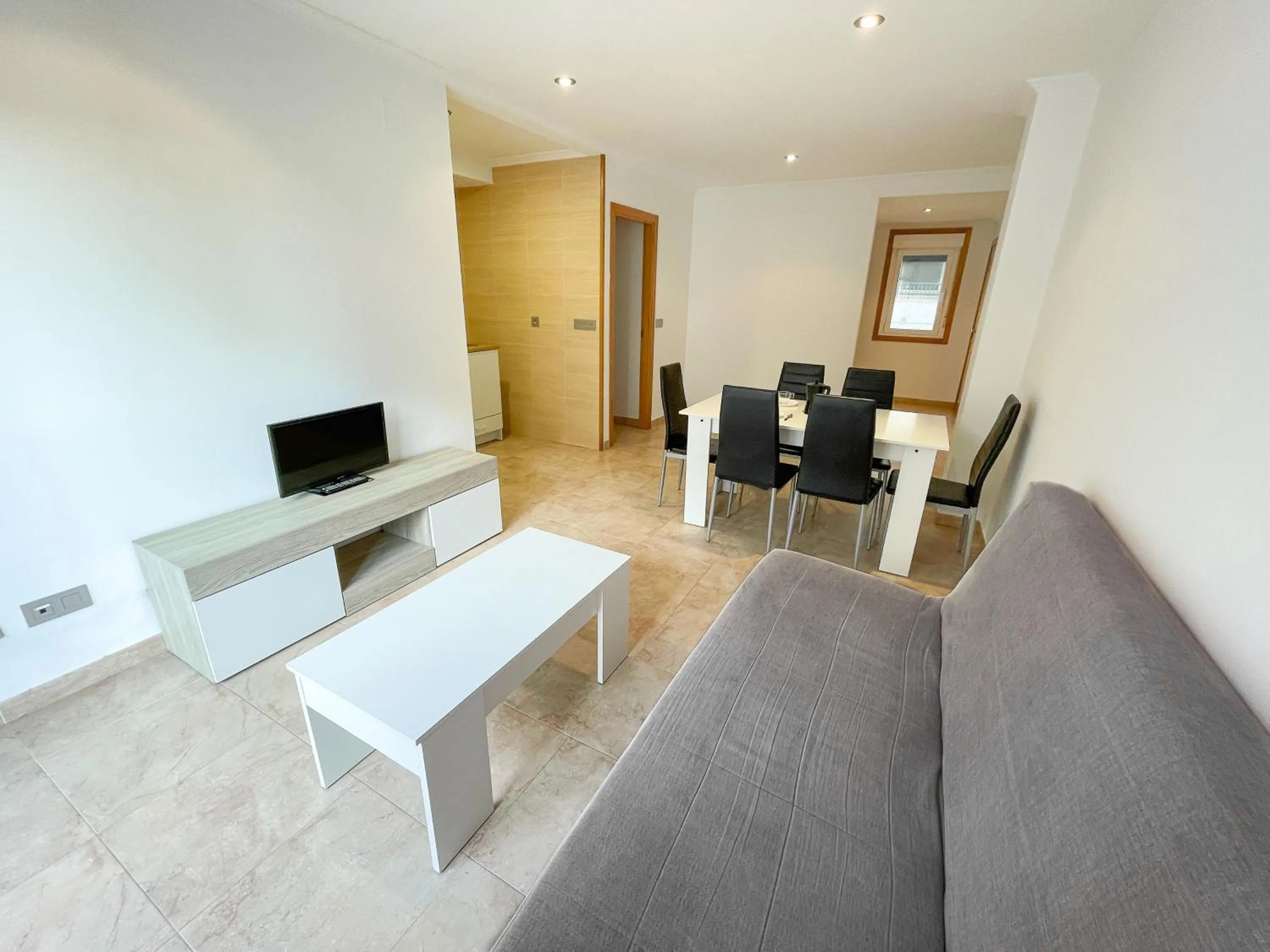 TV and multimedia in Apartamentos Revolta Sanxenxo 3000