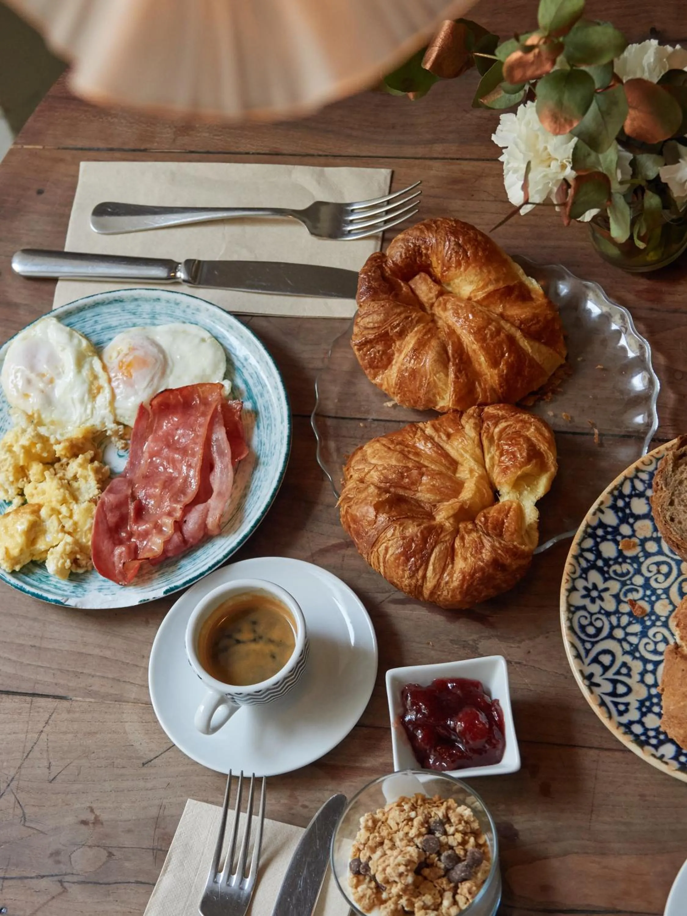 Restaurant/places to eat in Hotel Forn Nou