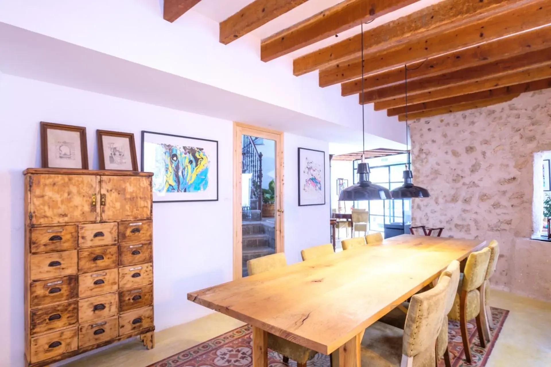 Restaurant/places to eat in Hotel Forn Nou Restaurant/places to eat in Hotel Forn Nou