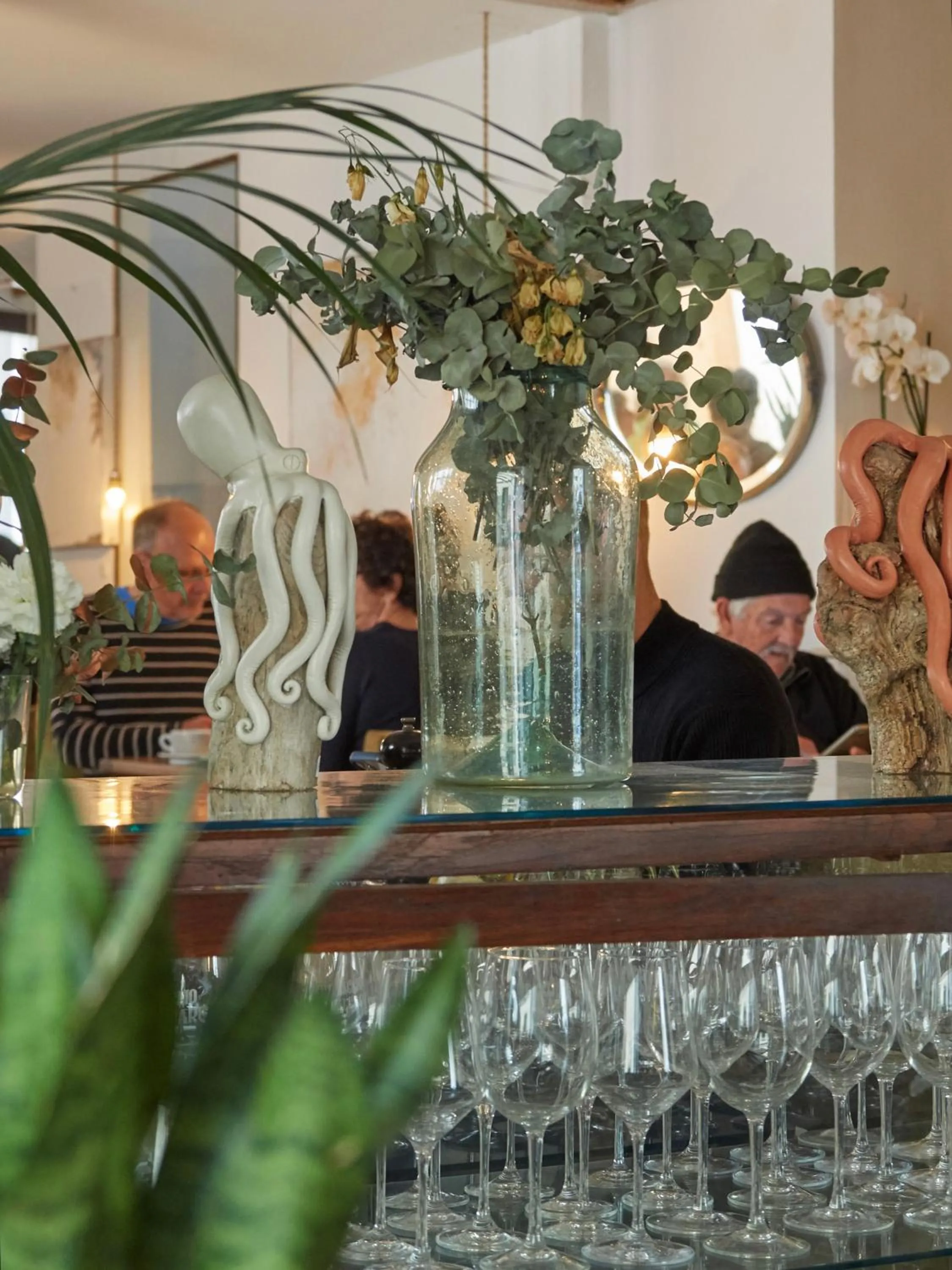 Restaurant/places to eat in Hotel Forn Nou