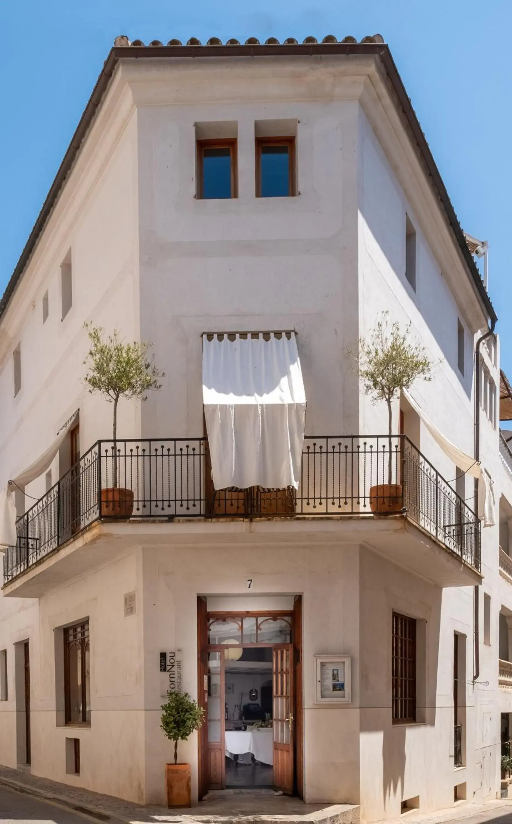Facade/entrance in Hotel Forn Nou Facade/entrance in Hotel Forn Nou