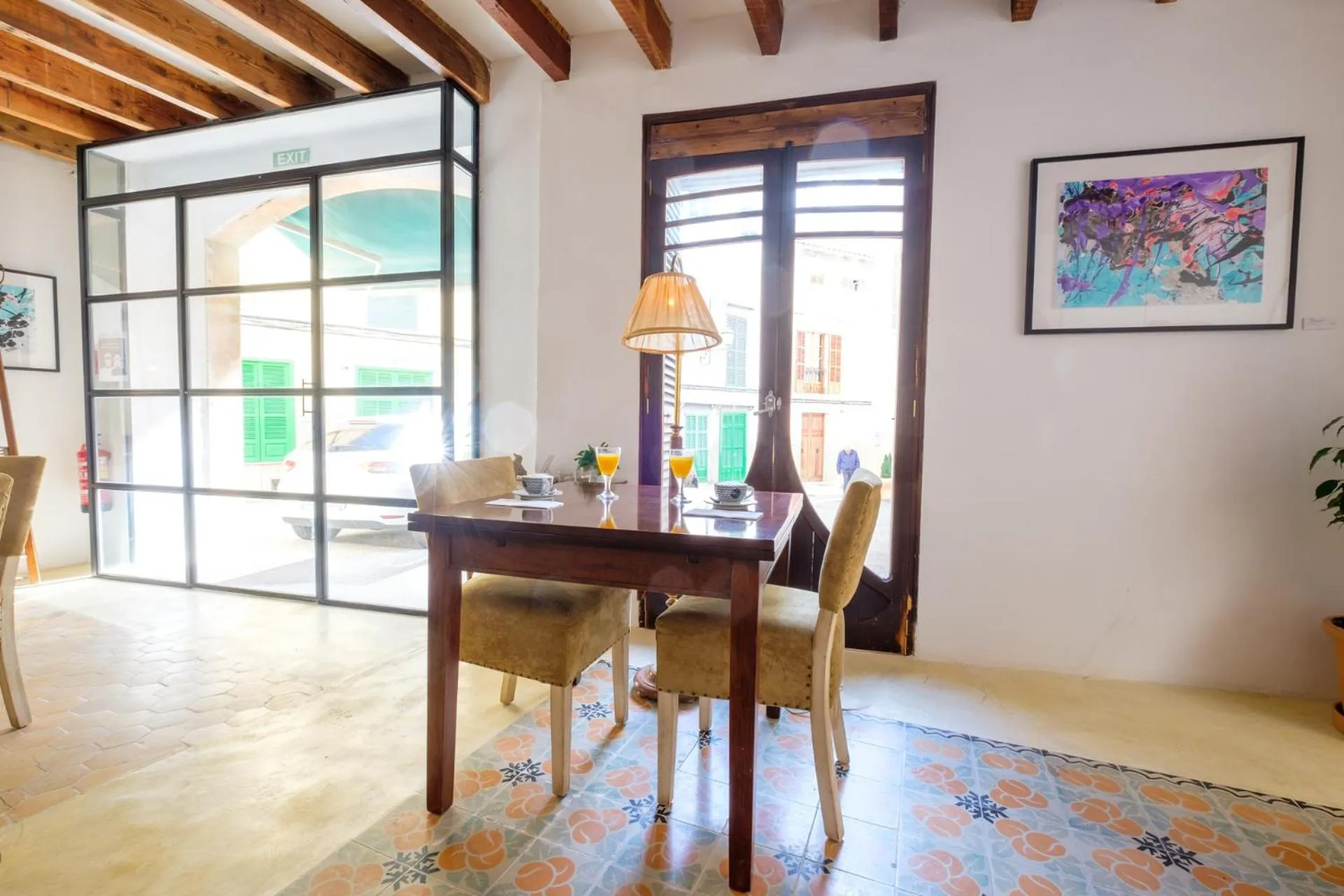 Restaurant/places to eat in Hotel Forn Nou