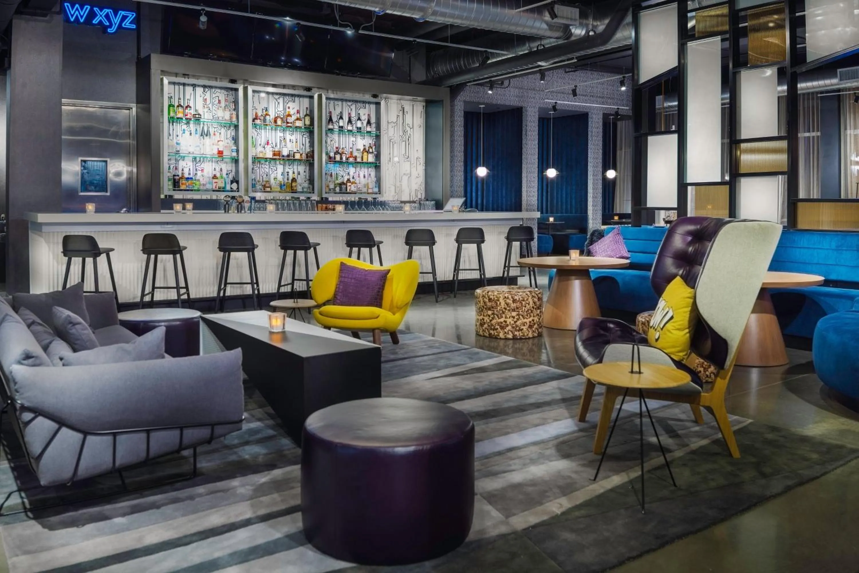 Lounge or bar in Aloft Gainesville University Area
