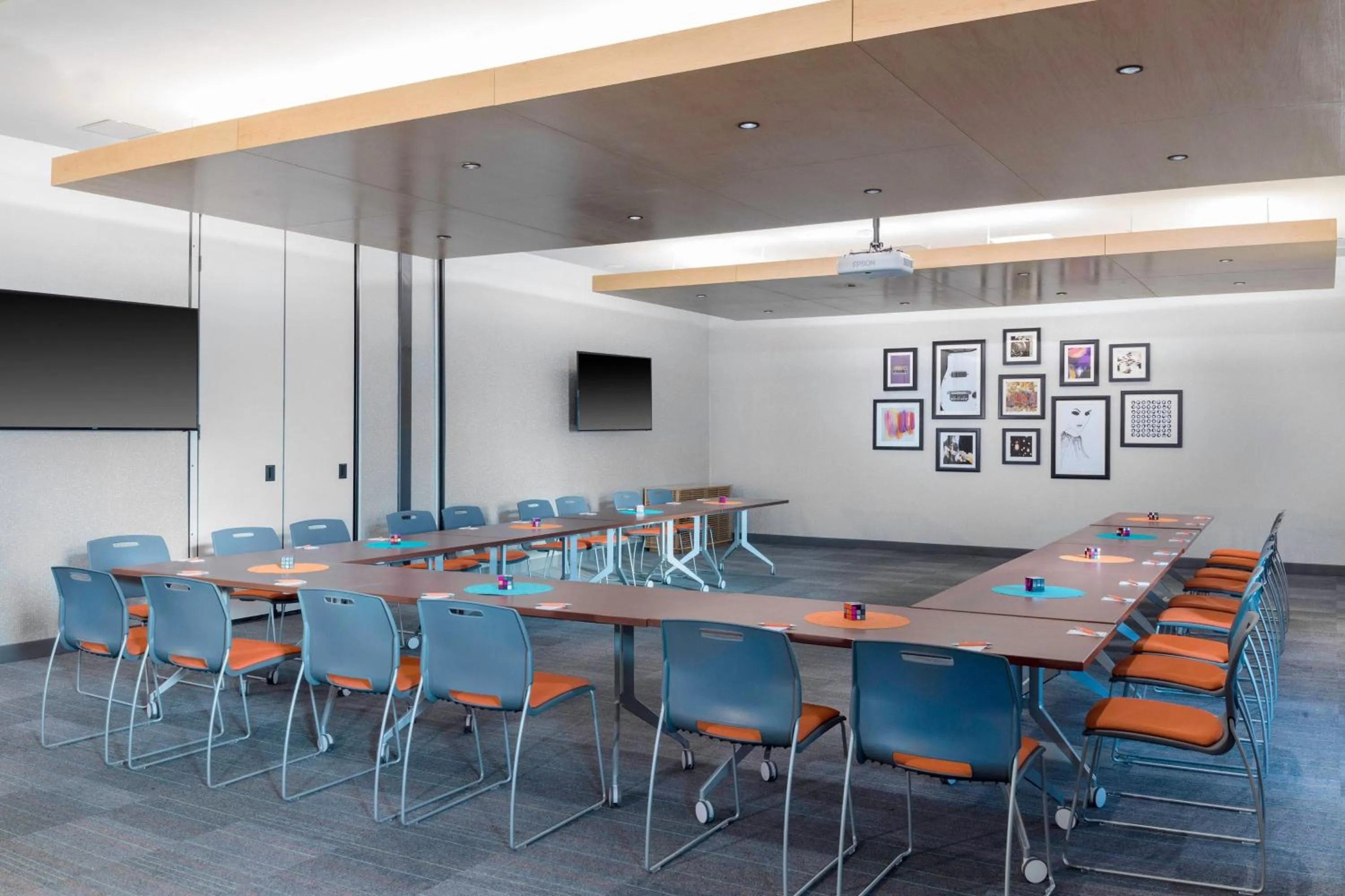 Meeting/conference room in Aloft Gainesville University Area