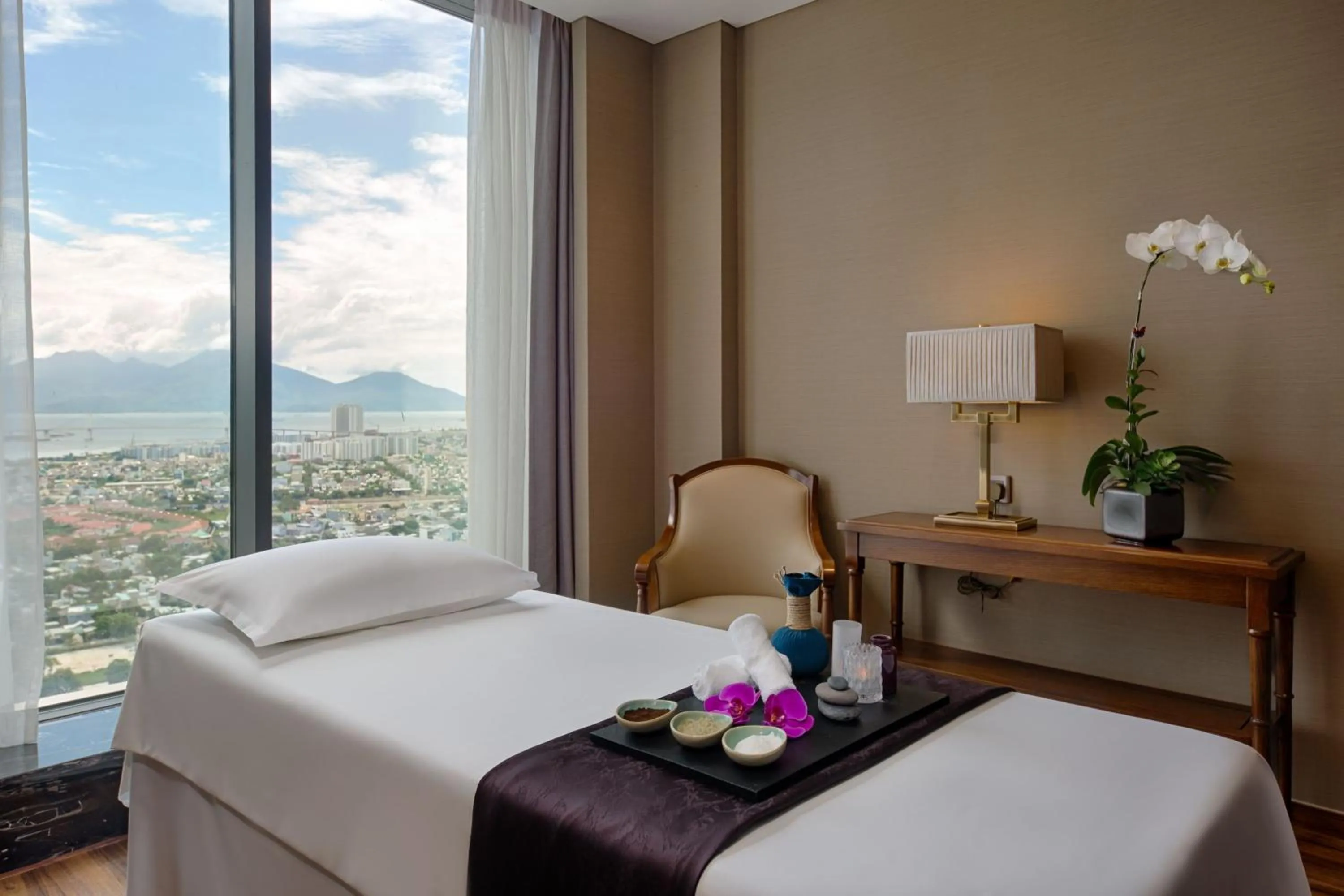 Spa and wellness centre/facilities, Bed in Four Points by Sheraton Danang