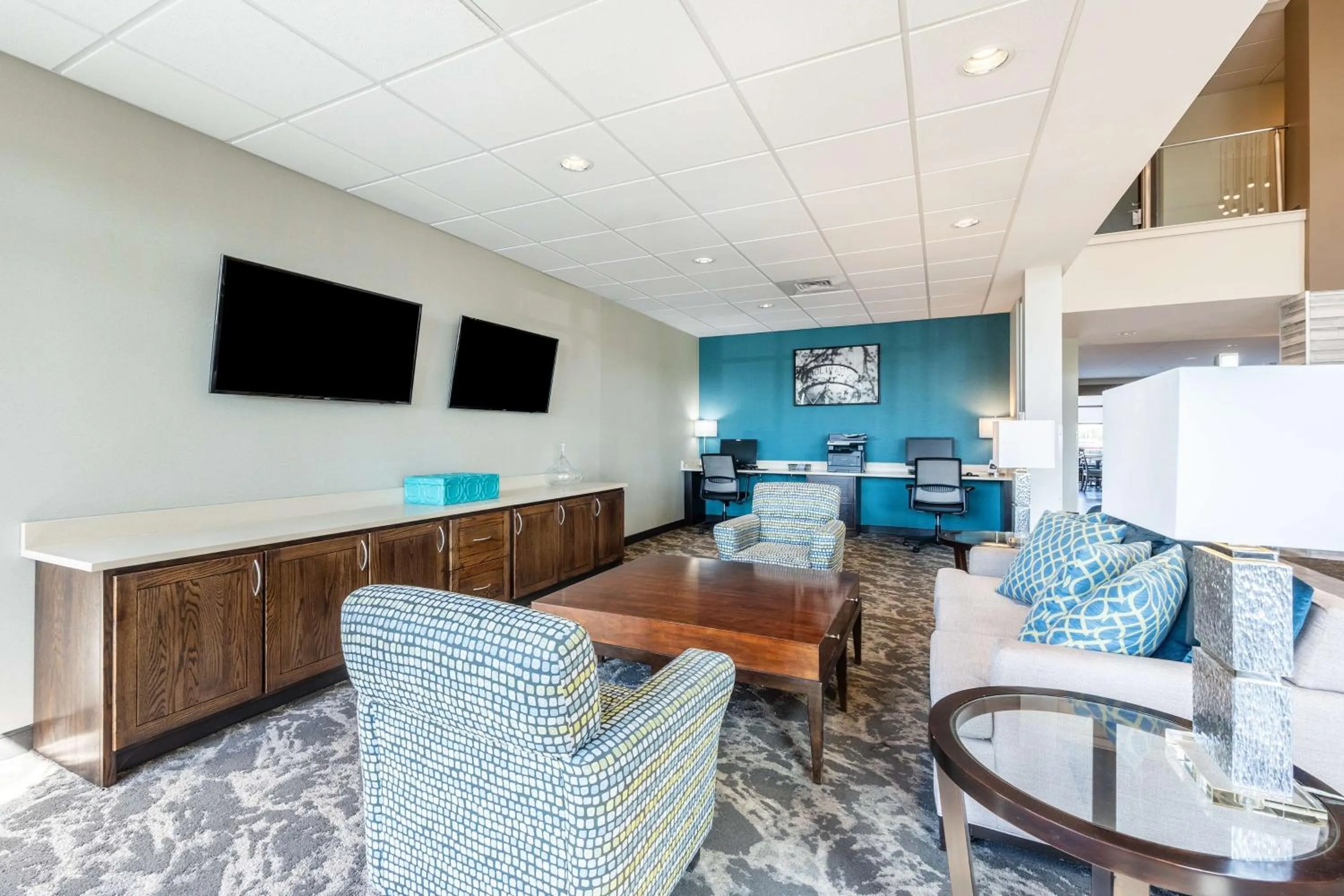 Lobby or reception in Best Western Plus Bolivar Hotel & Suites