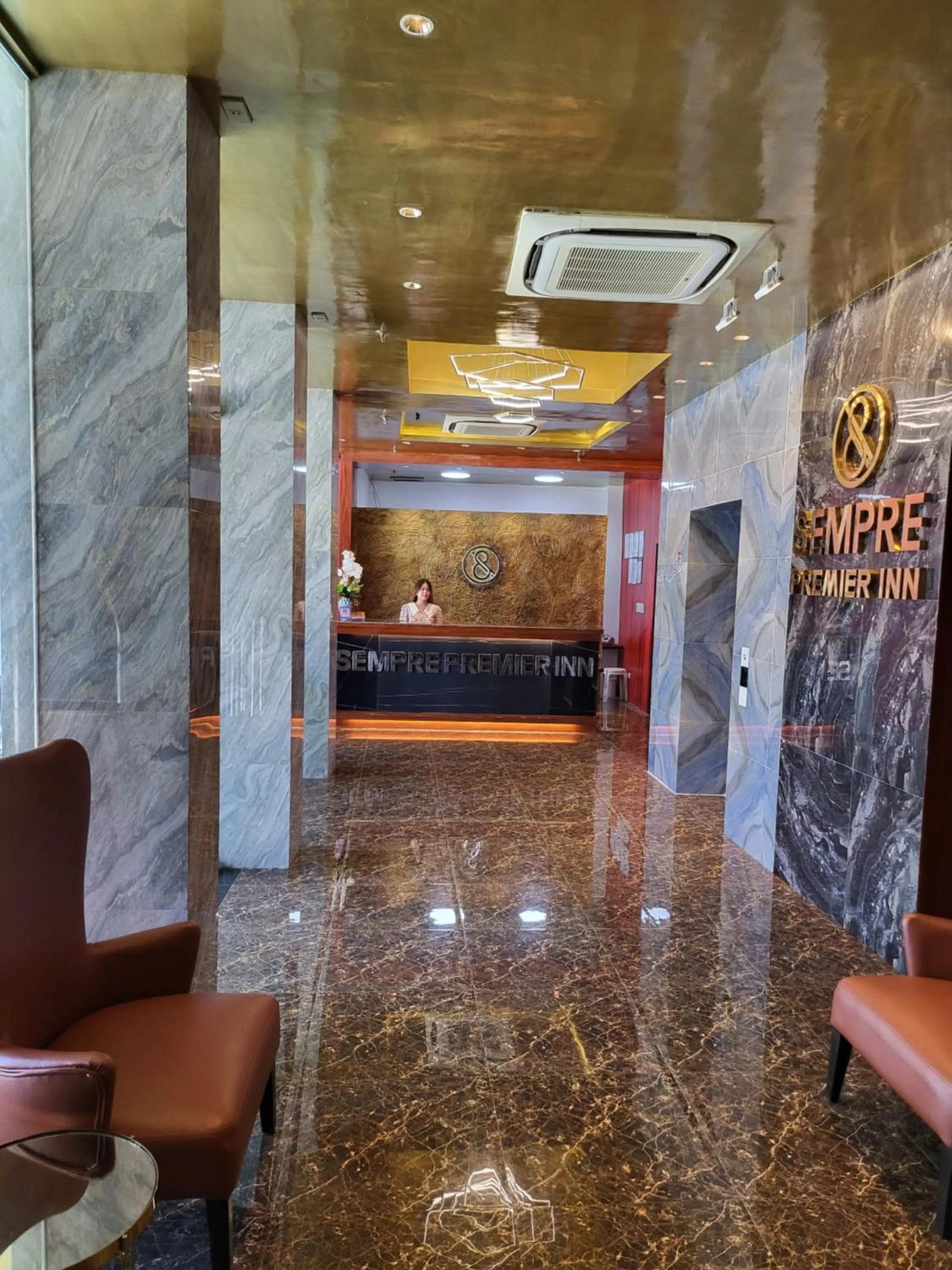 Lobby or reception in Sempre Premier Inn - MACTAN AIRPORT HOTEL